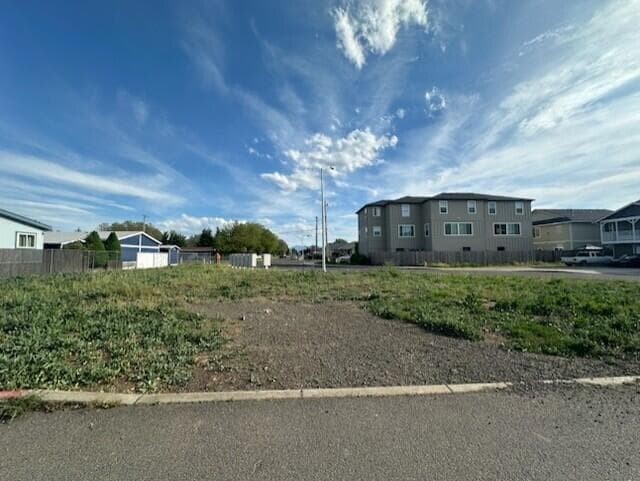 Photo 2. Photo 2 of 2, 7840 Houston Loop, White City, OR 97503