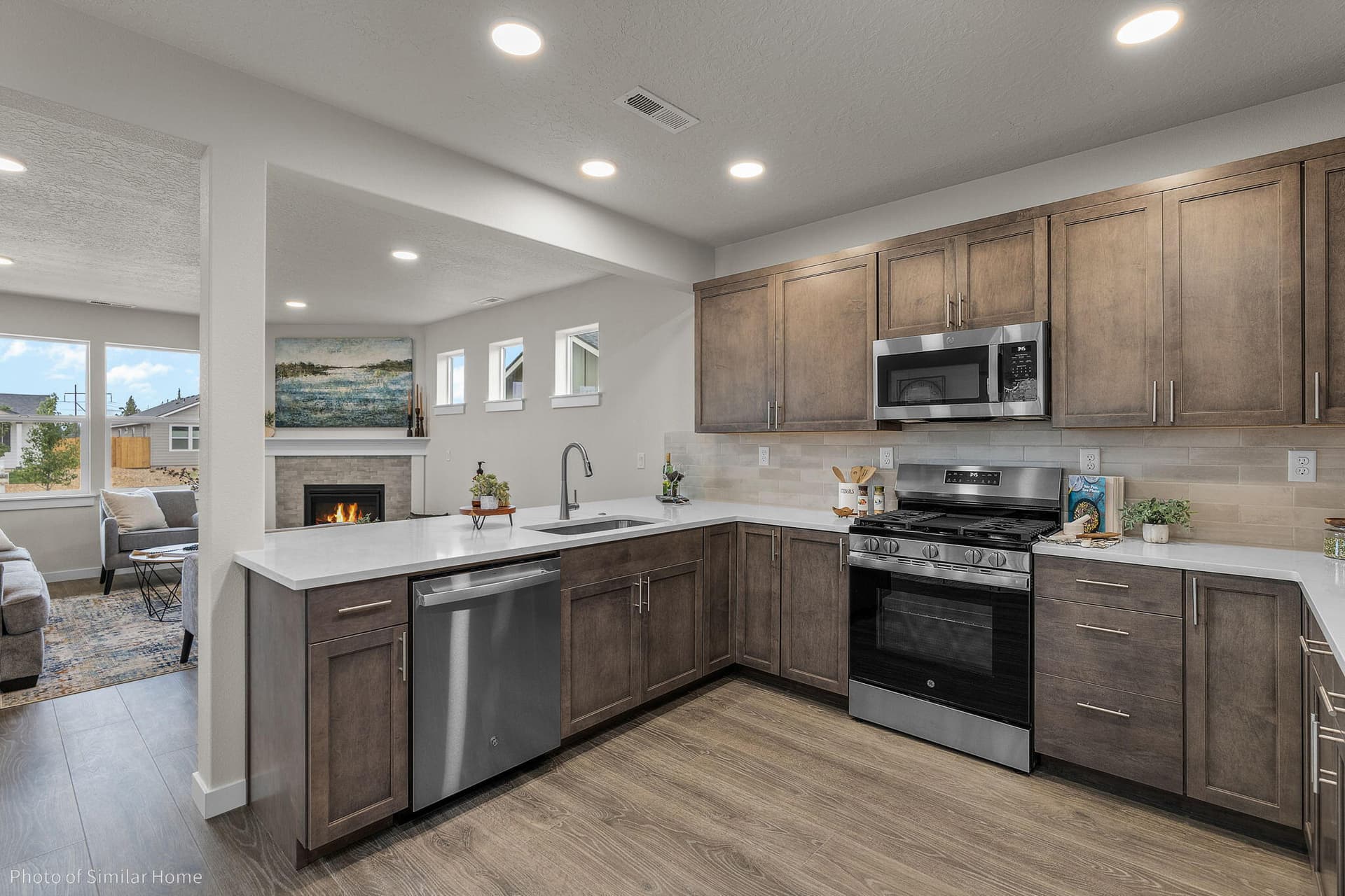 Metolius - Kitchen 1. Photo 4 of 18, 3334 NW 7th Street, Redmond, OR 97756