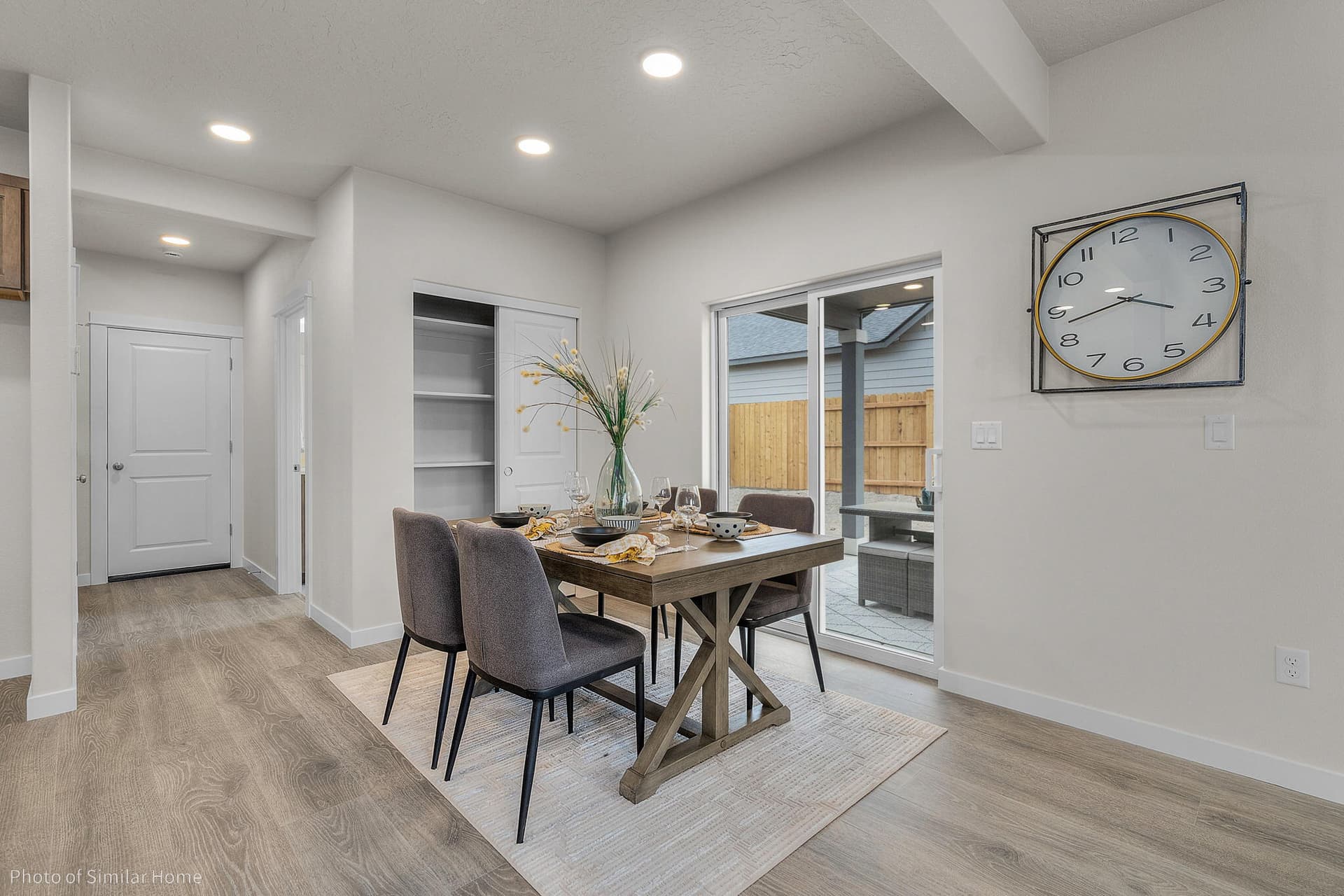 Metolius - Dining Room. Photo 5 of 18, 3334 NW 7th Street, Redmond, OR 97756