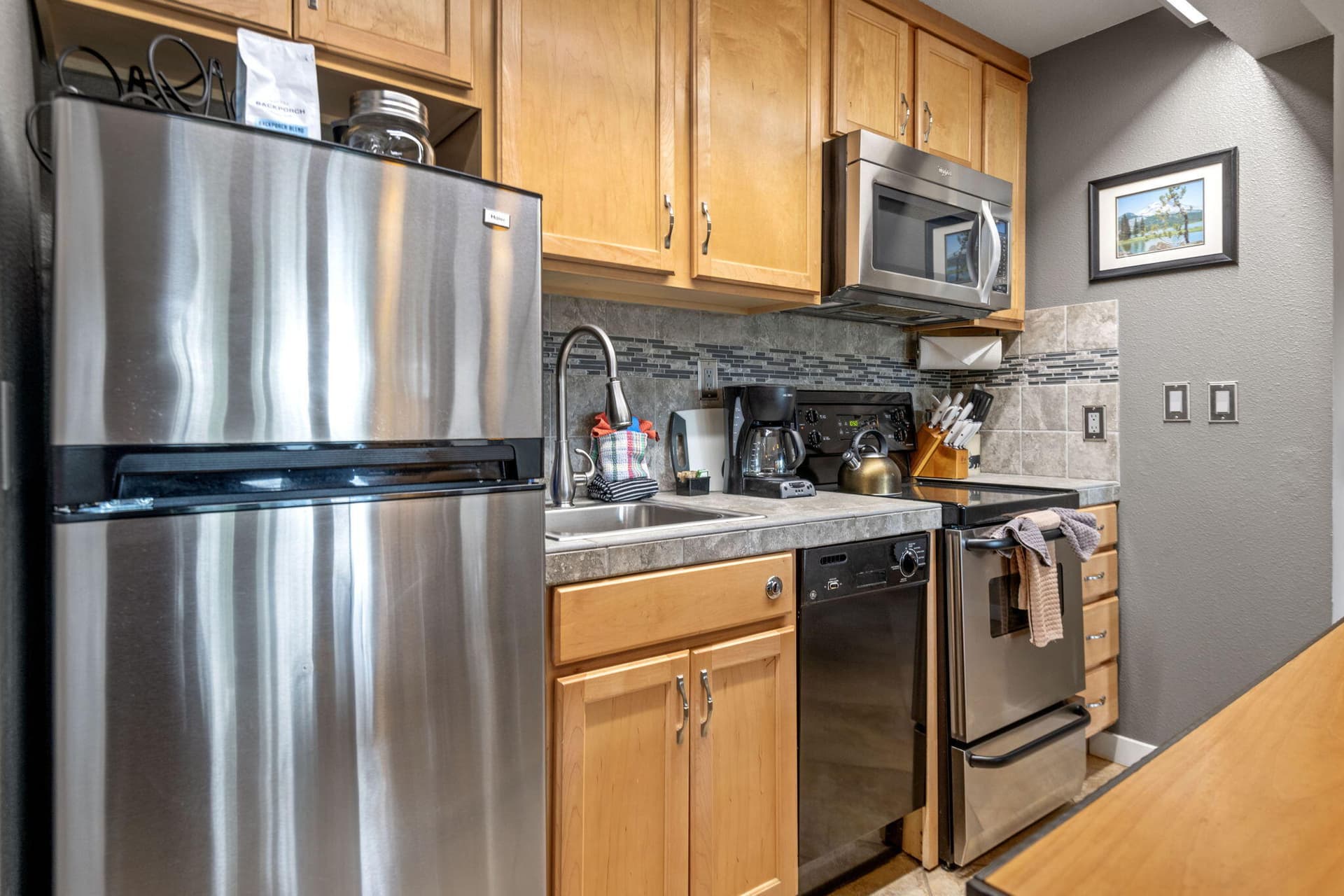 5-web-or-mls-DSC_3814. Photo 5 of 22, 18575 Century Drive Unit 614, Bend, OR 97702