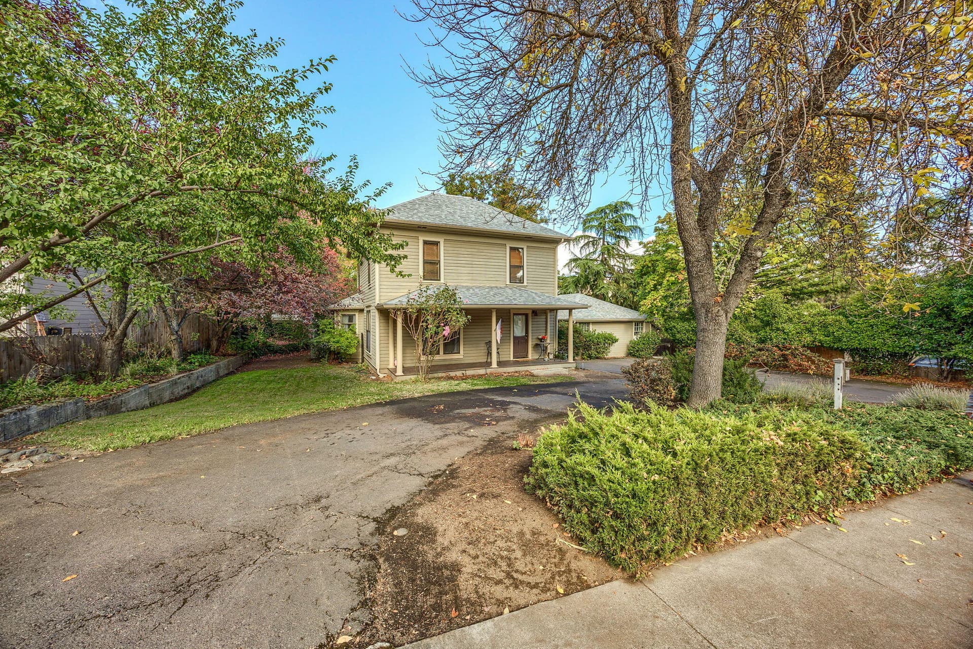 WS (3). Photo 1 of 44, 75 Wimer Street, Ashland, OR 97520