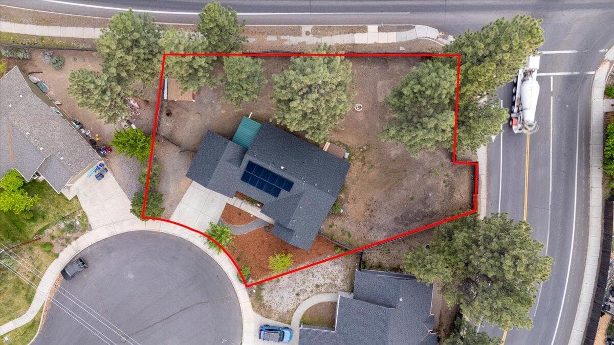 Estimated property lines. Photo 4 of 30, 61095 Honkers Court, Bend, OR 97702