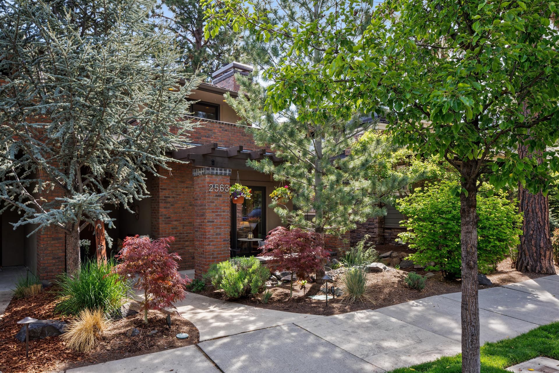 520A4079JennMontoyaPhotography. Photo 5 of 58, 2563 NW Crossing Drive, Bend, OR 97703