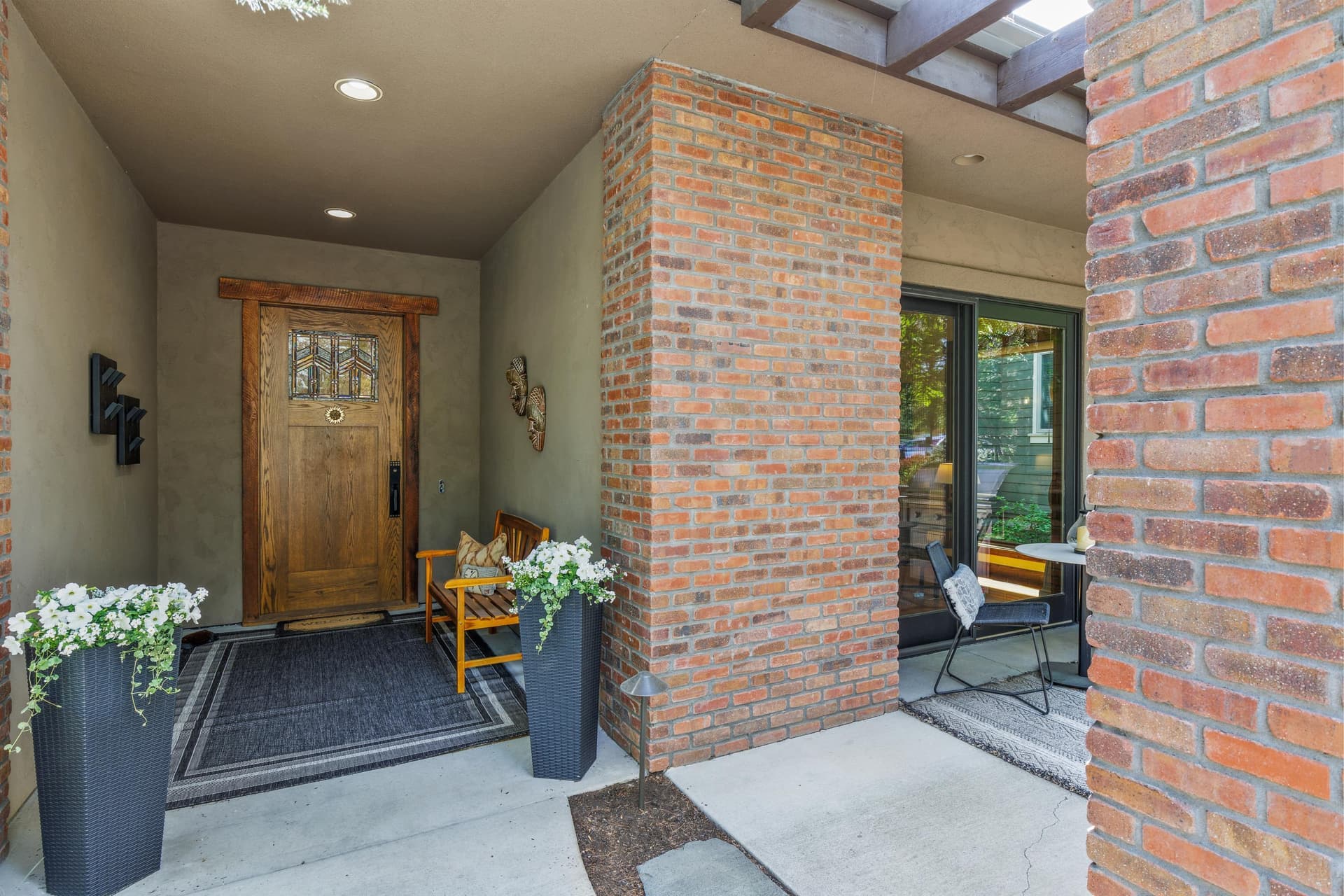 520A4089JennMontoyaPhotography. Photo 2 of 58, 2563 NW Crossing Drive, Bend, OR 97703