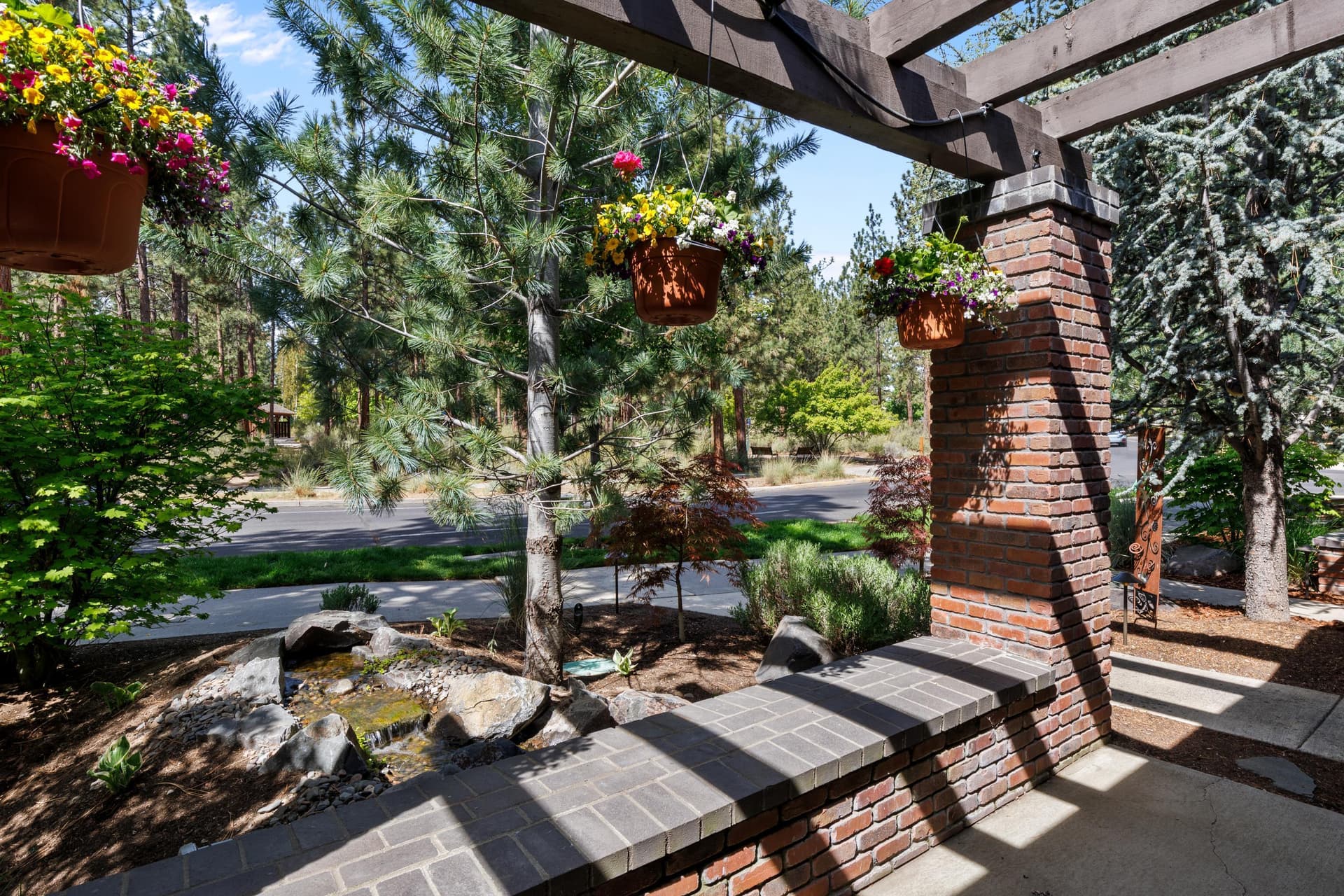 520A4094JennMontoyaPhotography. Photo 4 of 58, 2563 NW Crossing Drive, Bend, OR 97703