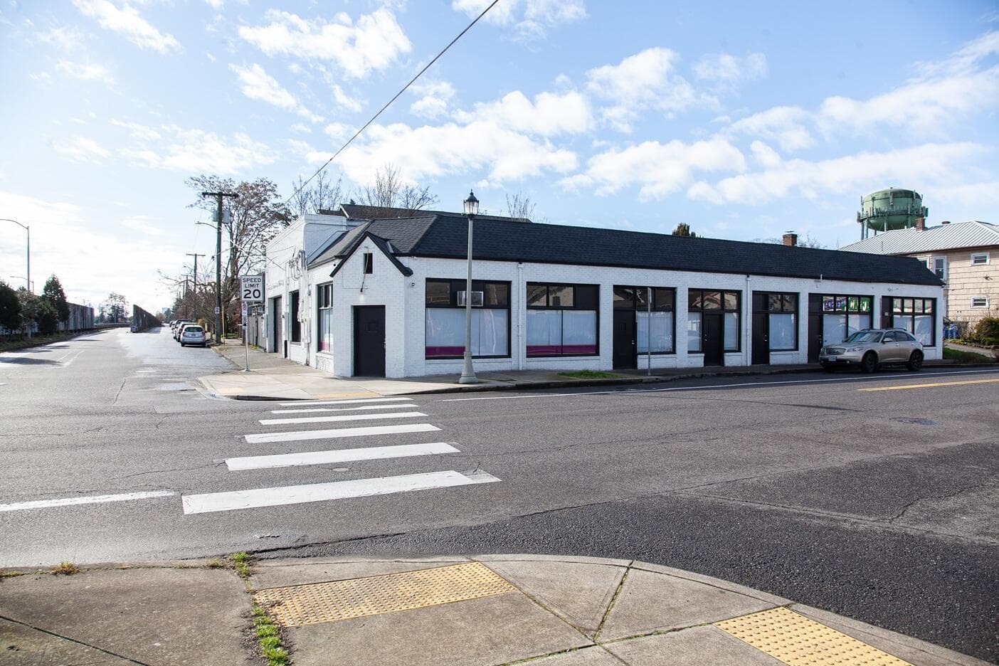 IMG_0073. Photo 2 of 29, 1218 N Killingsworth Street, Portland, OR 97217