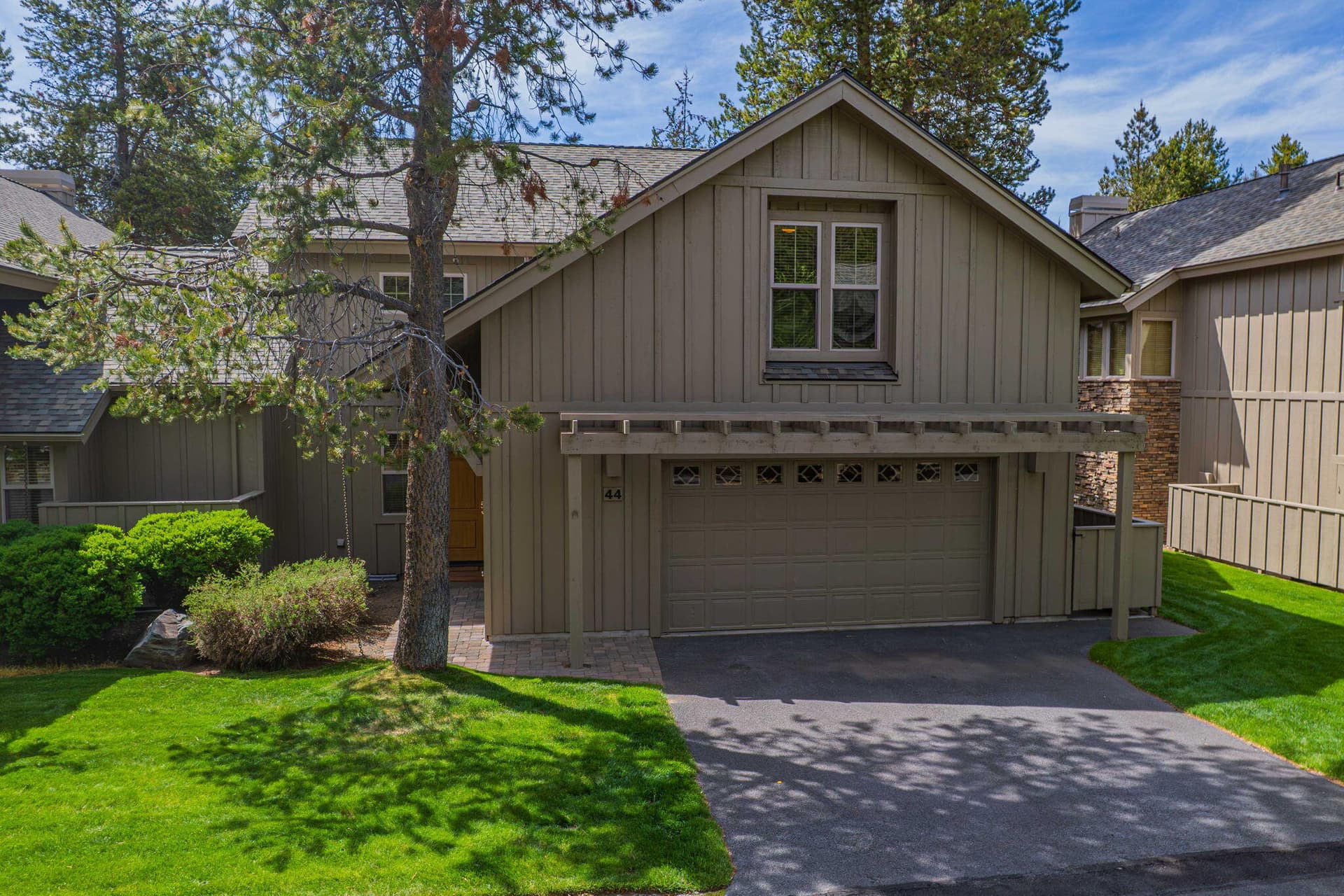 53-web-or-mls-44 Fremont Crossing-3 (2). Photo 4 of 59, 57129 Evergreen Loop Unit 44, Sunriver, OR 97707