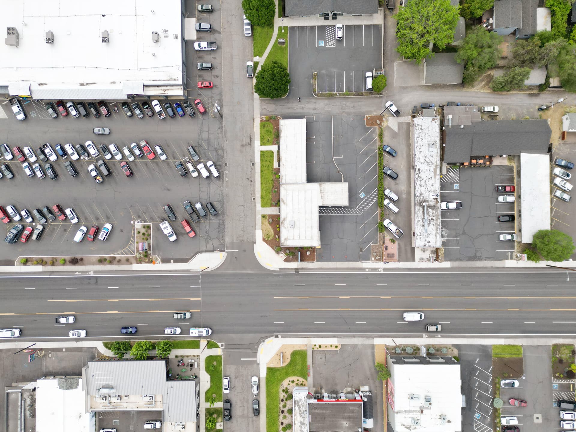 DJI_0016. Photo 5 of 19, 671 NE Greenwood Avenue Unit 2, Bend, OR 97701