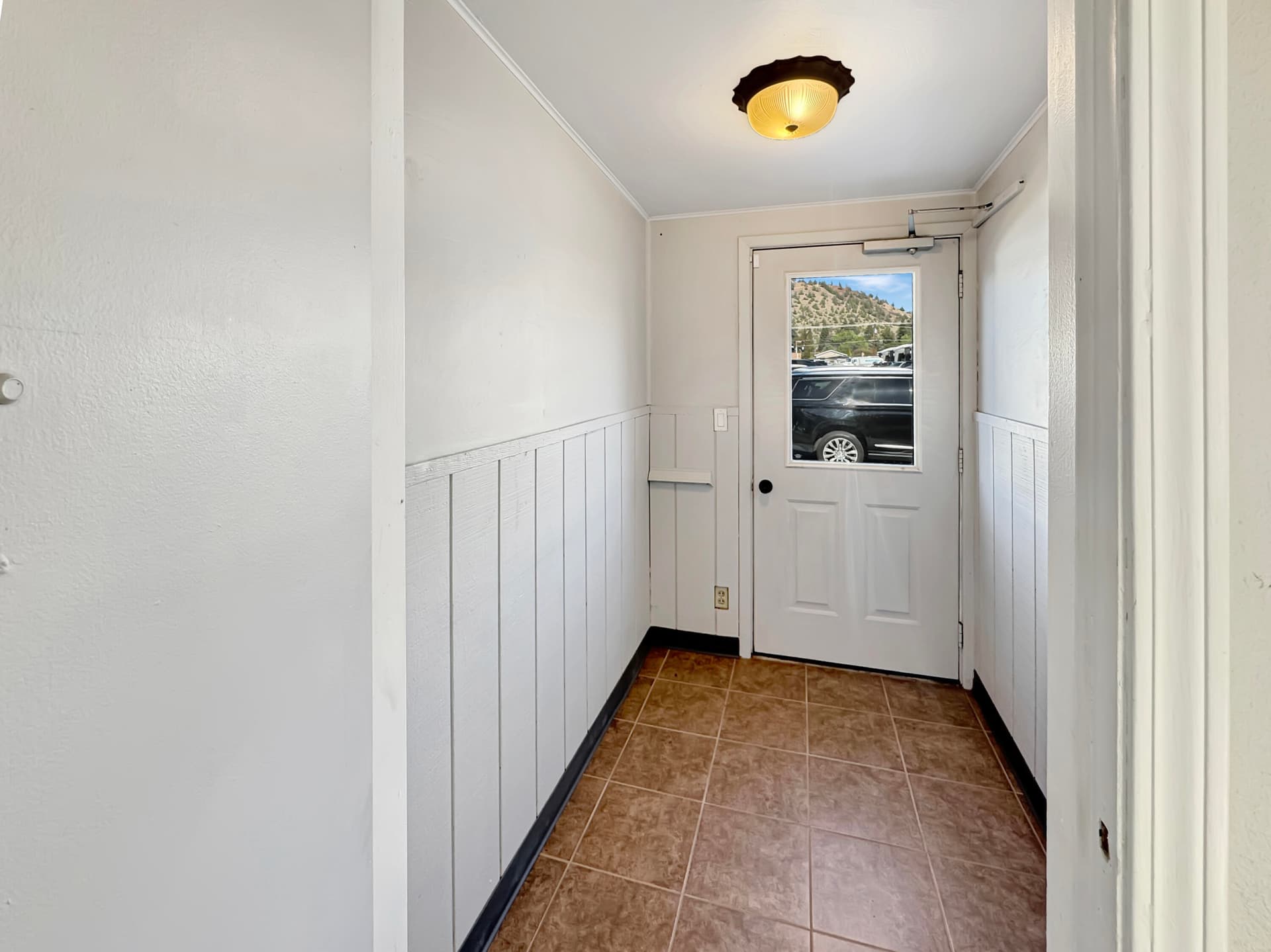 16d1edb41371dbbbd9a34107f5aa349ac47347e1. Photo 4 of 21, 671 NE Greenwood Avenue Unit 3, Bend, OR 97701