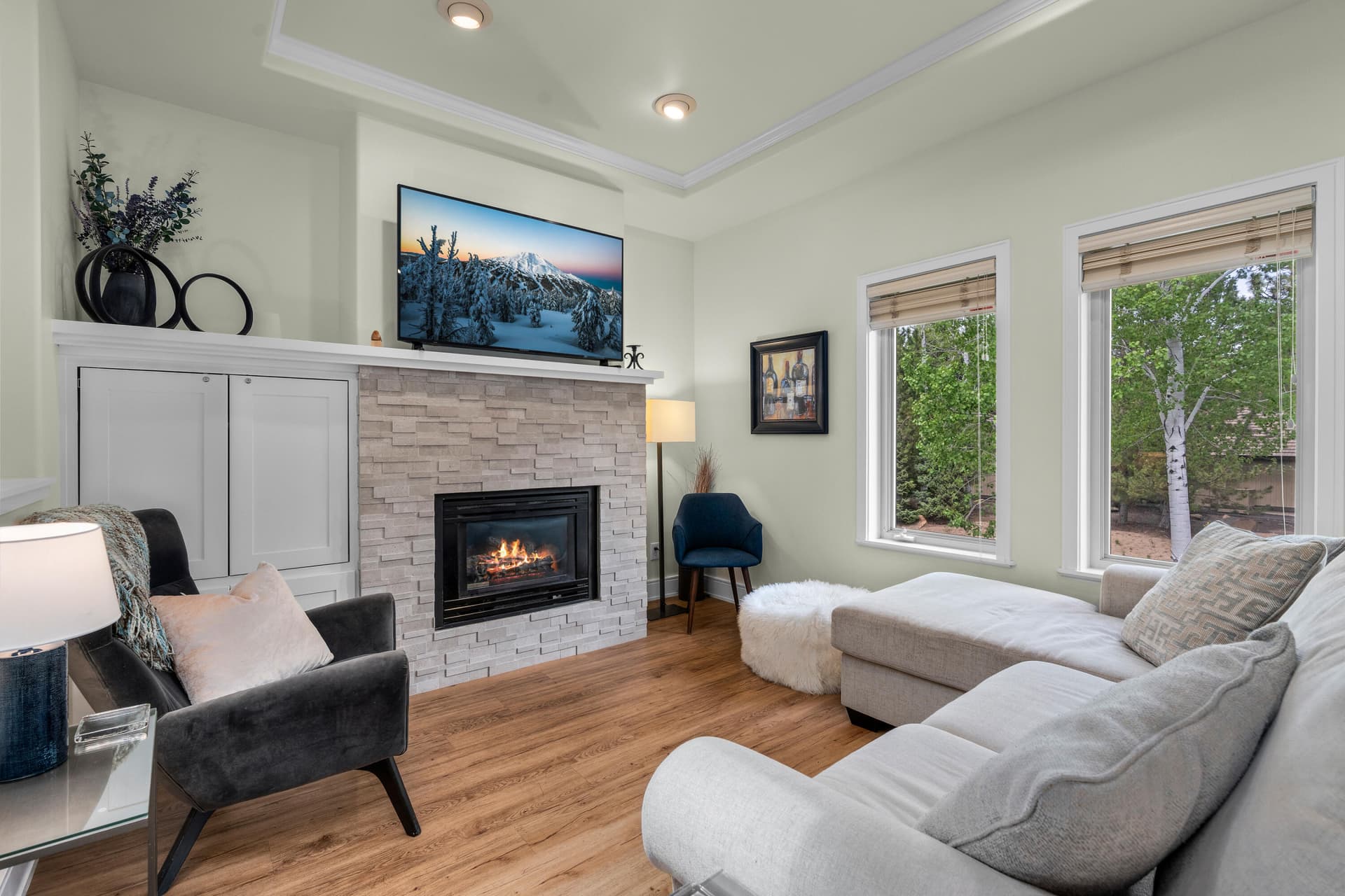 Living area upper unit. Photo 1 of 40, 61875 Broken Top Drive Unit #23, Bend, OR 97702