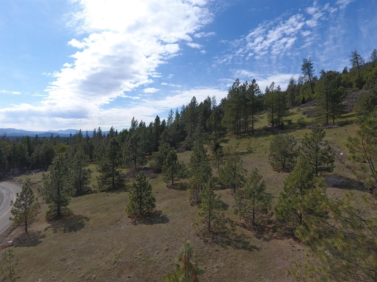 Additional Photo. Photo 3 of 17, 420 Tycer Crossing, Cave Junction, OR 97523