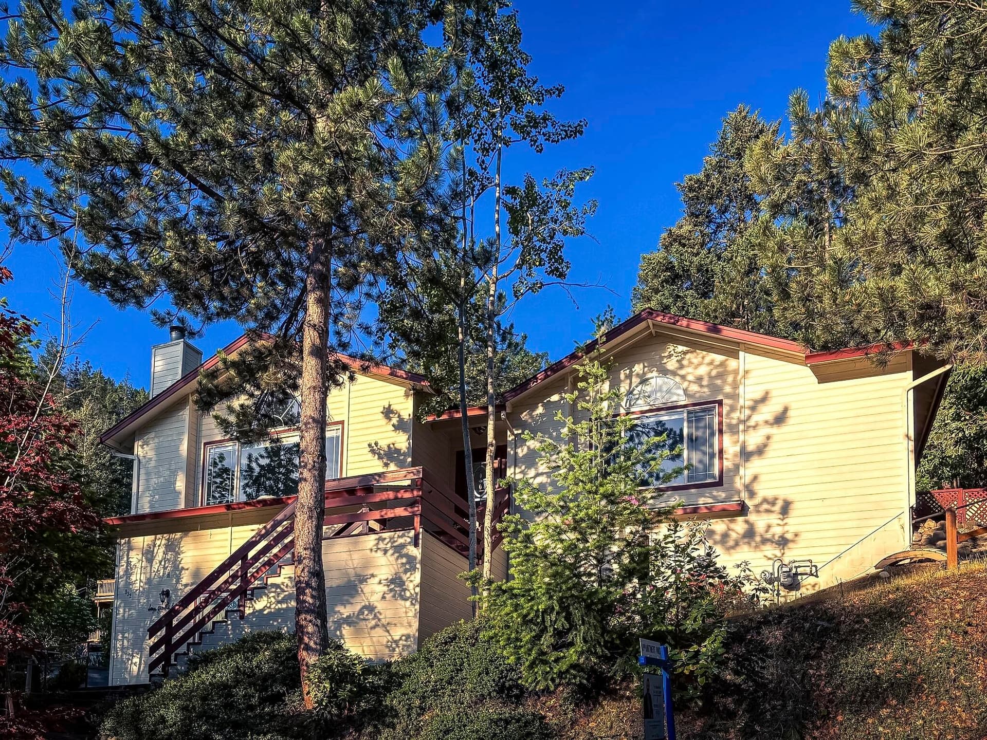 IMG_2468. Photo 1 of 40, 932 Morton Street, Ashland, OR 97520