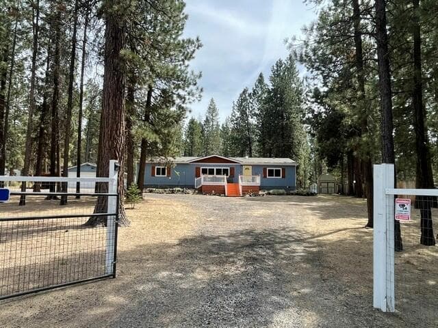 Front. Photo 1 of 52, 17667 Penny Court, La Pine, OR 97739