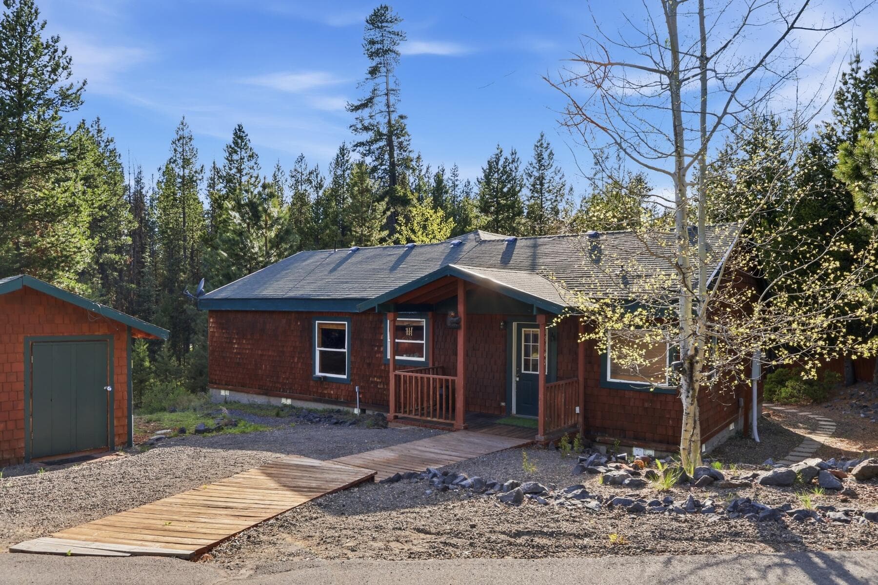 Welcome Home. Photo 1 of 49, 19140 Springfield Court, Crescent Lake, OR 97733