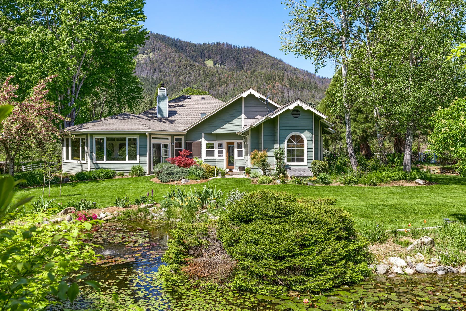 1. Photo 3 of 47, 4000 Little Applegate Road, Jacksonville, OR 97530
