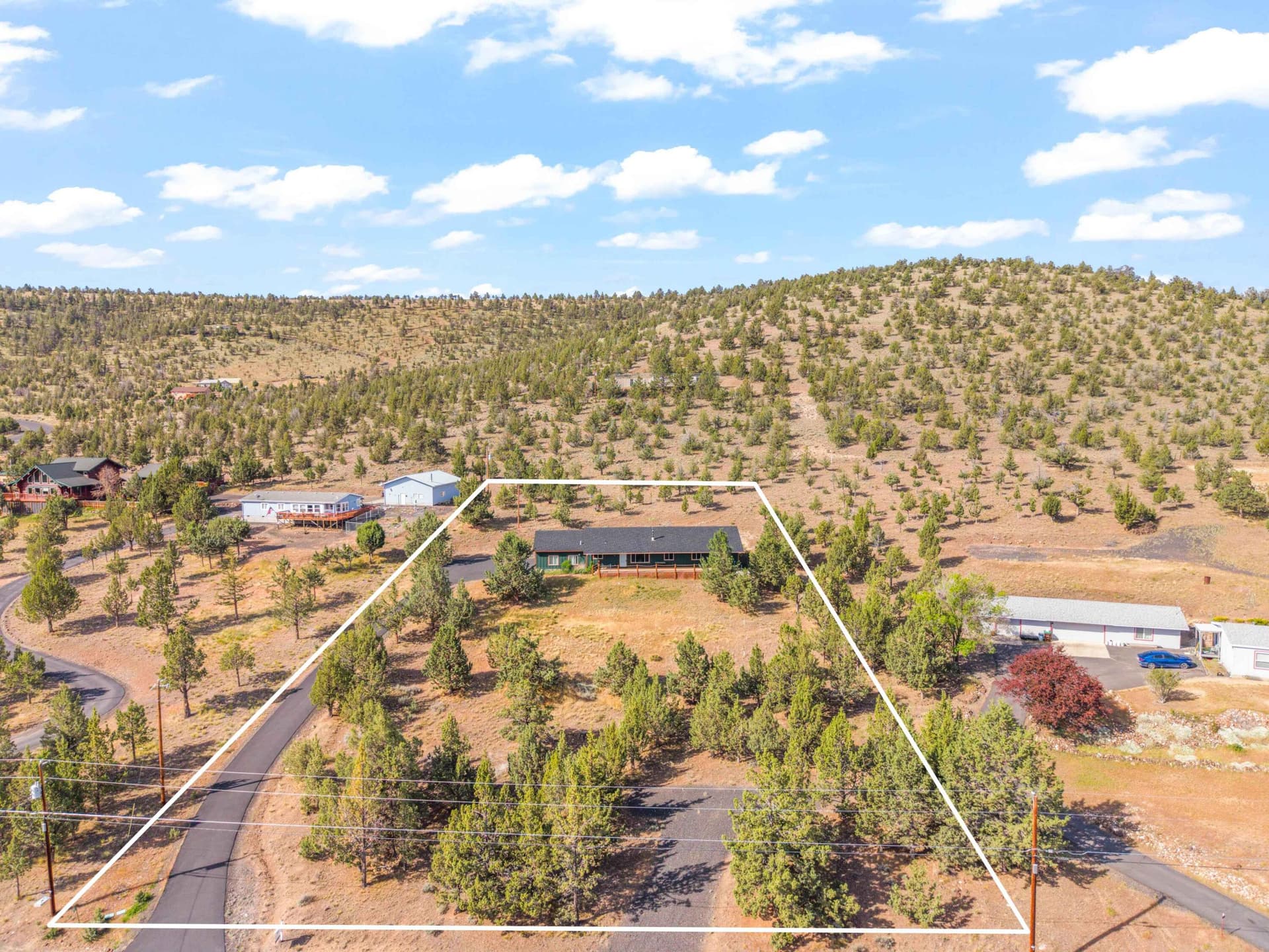 03-. Photo 4 of 42, 6997 SE Scenic Drive, Prineville, OR 97754