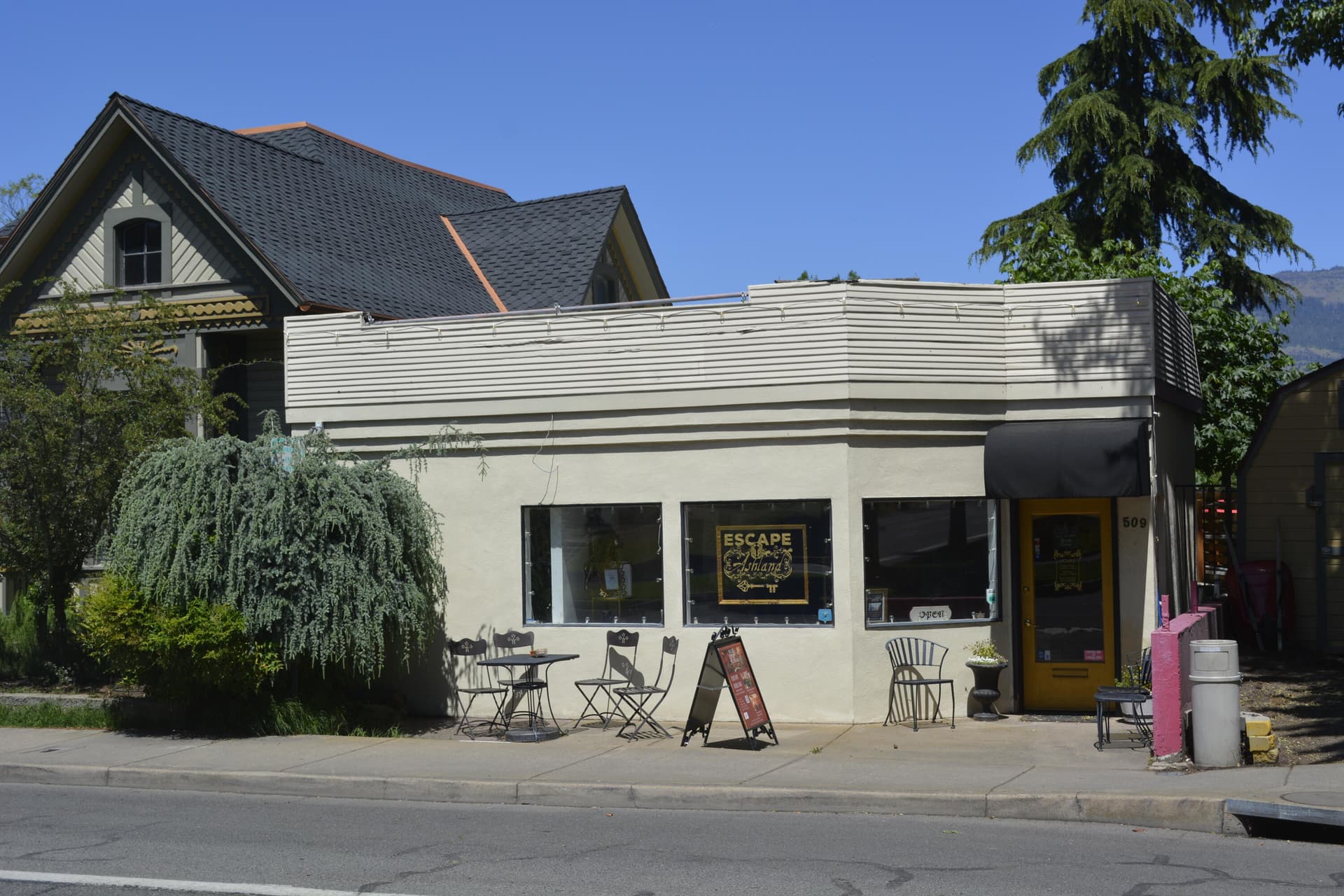 _DSC6082. Photo 2 of 10, 509 Siskiyou Boulevard, Ashland, OR 97520