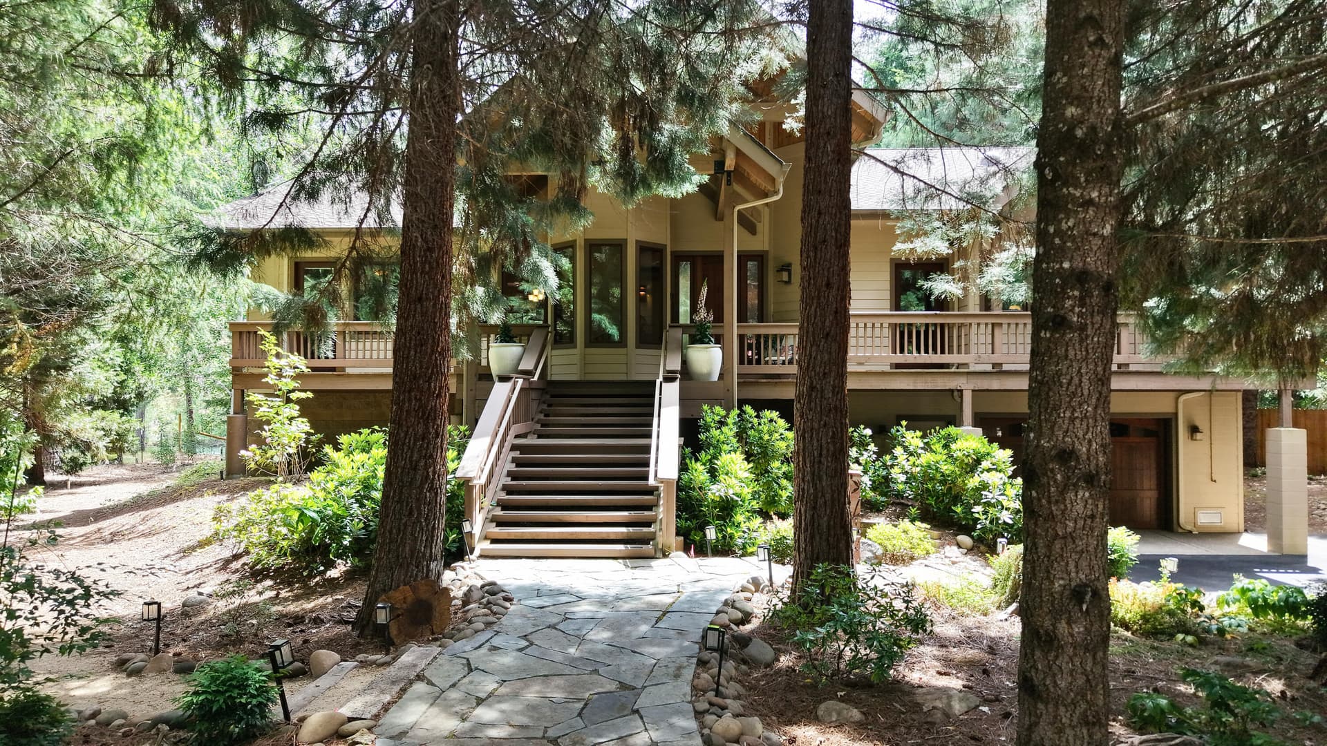 Front View. Photo 1 of 88, 38 Meadow Lane, Shady Cove, OR 97539