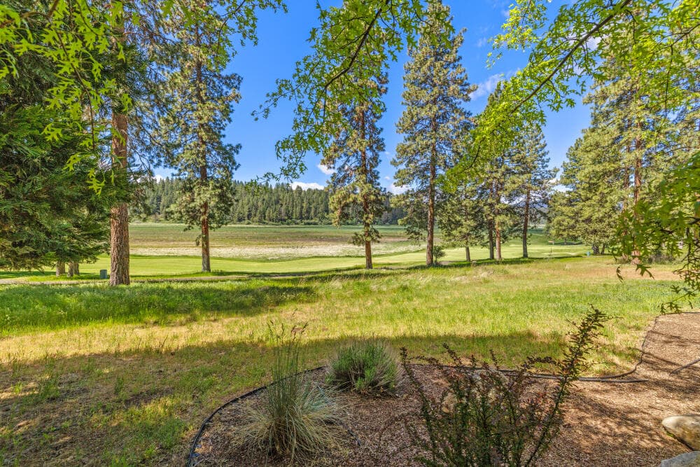 Golf Course Views!. Photo 5 of 74, 11756 Merganser Road, Klamath Falls, OR 97601