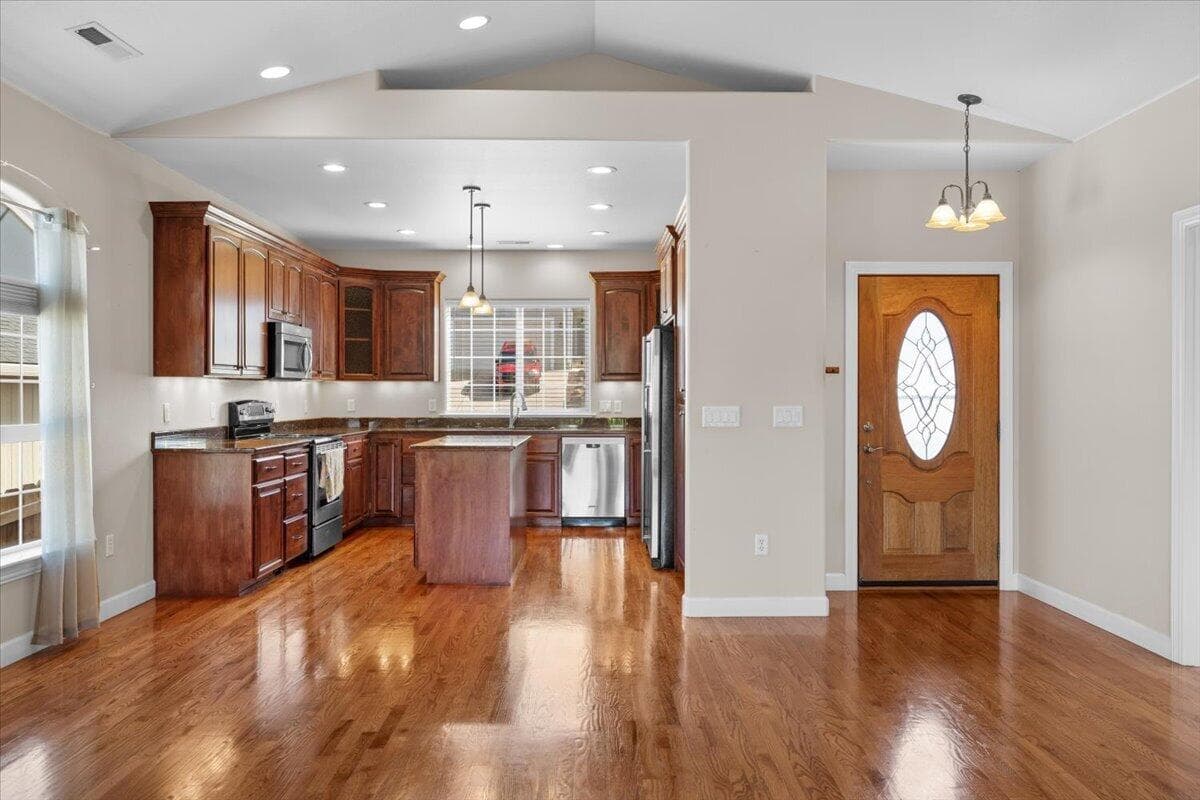 1. Photo 4 of 28, 1174 Highlands Drive, Eagle Point, OR 97524