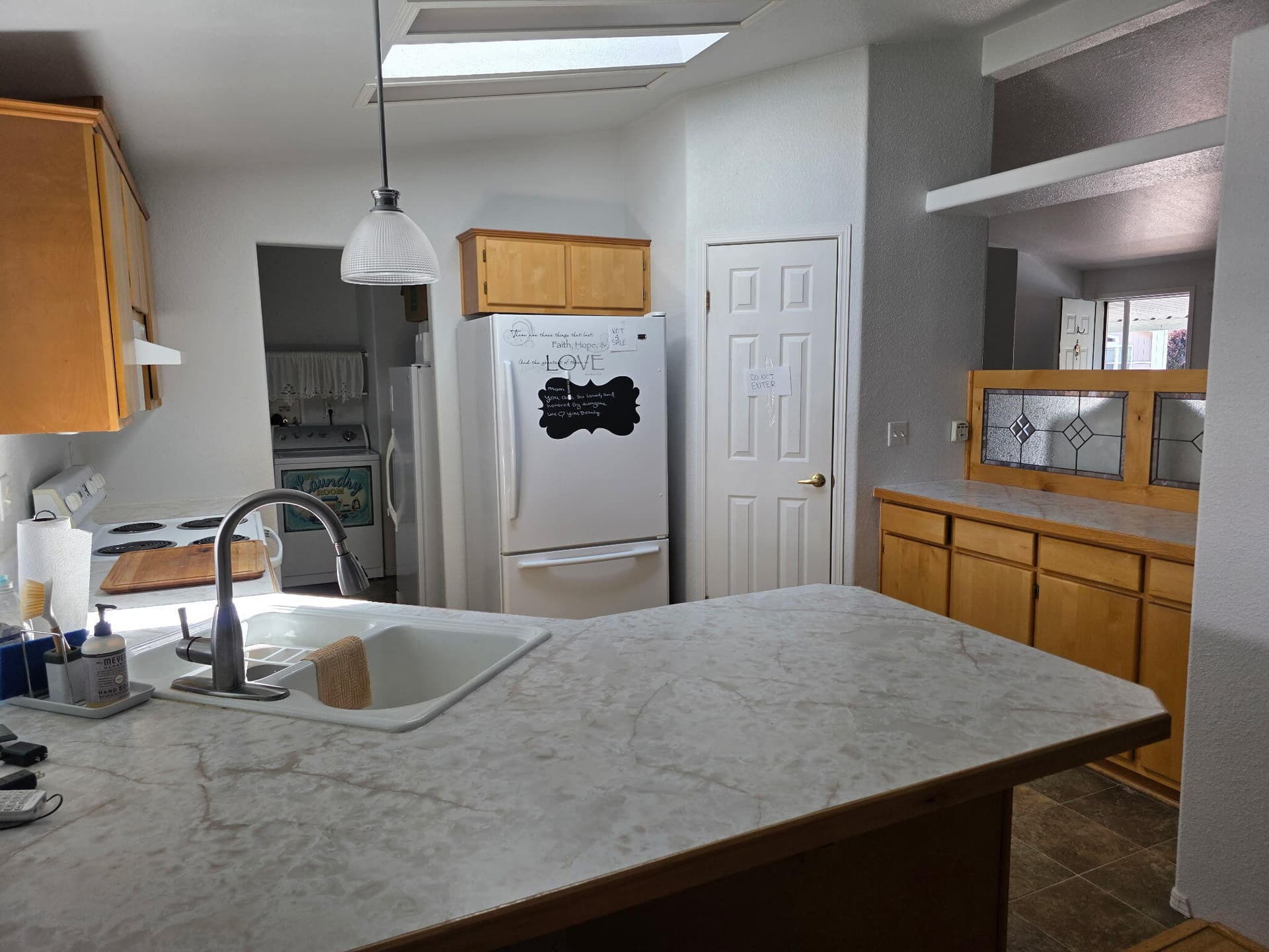 kitchen. Photo 2 of 7, 2364 Bradley Court, Grants Pass, OR 97527