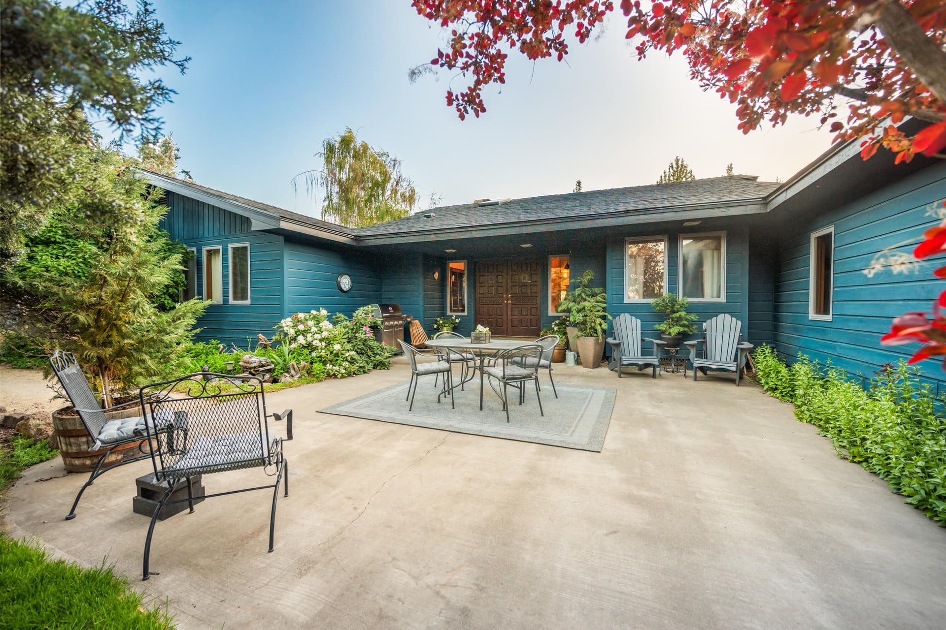 Courtyard Entrance. Photo 1 of 59, 1686 NE Negus Way, Redmond, OR 97756