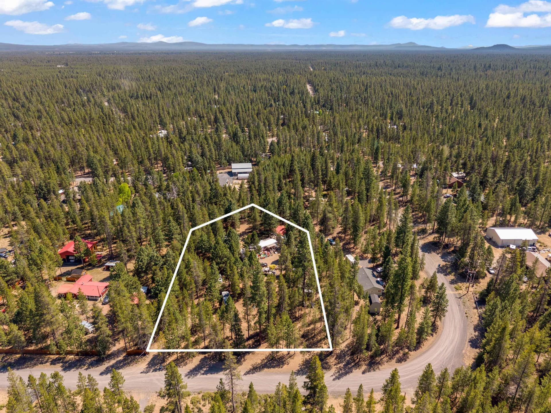 Private setting. Photo 2 of 9, 52934 Shady Lane, La Pine, OR 97739