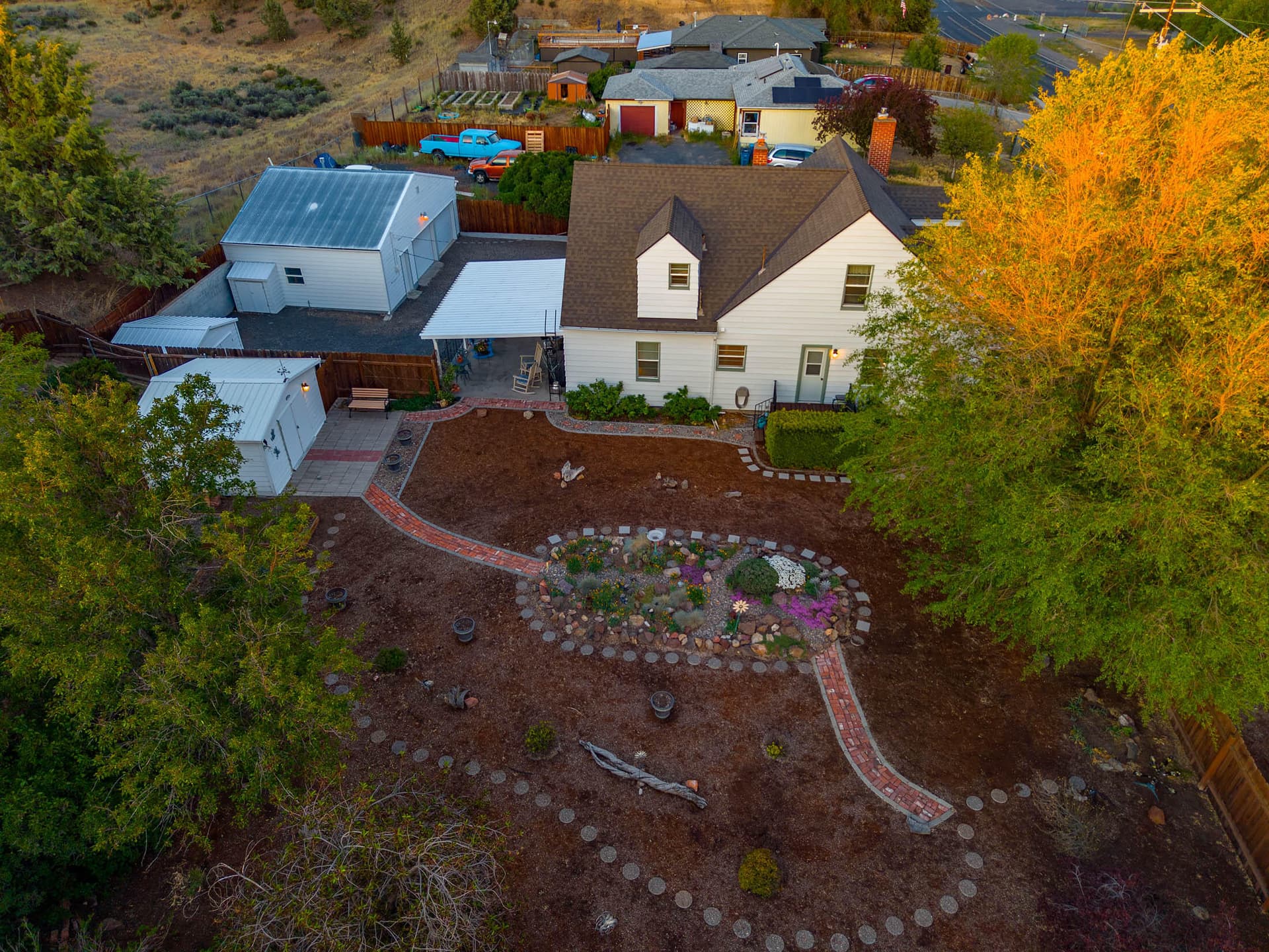 Half Acre Oasis. Photo 2 of 40, 1937 NE Laughlin Road, Prineville, OR 97754