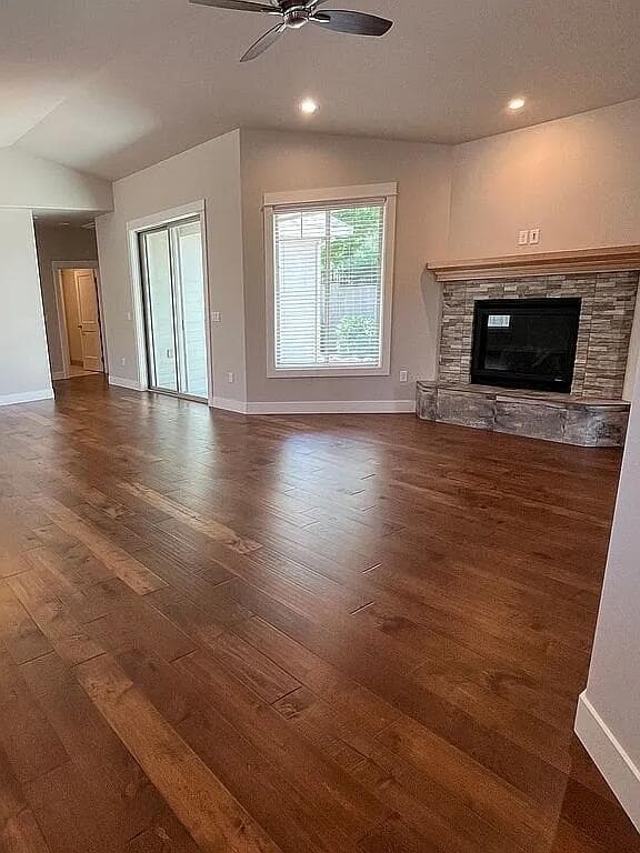 3. Photo 3 of 23, 3752 Sunleaf Avenue, Medford, OR 97504