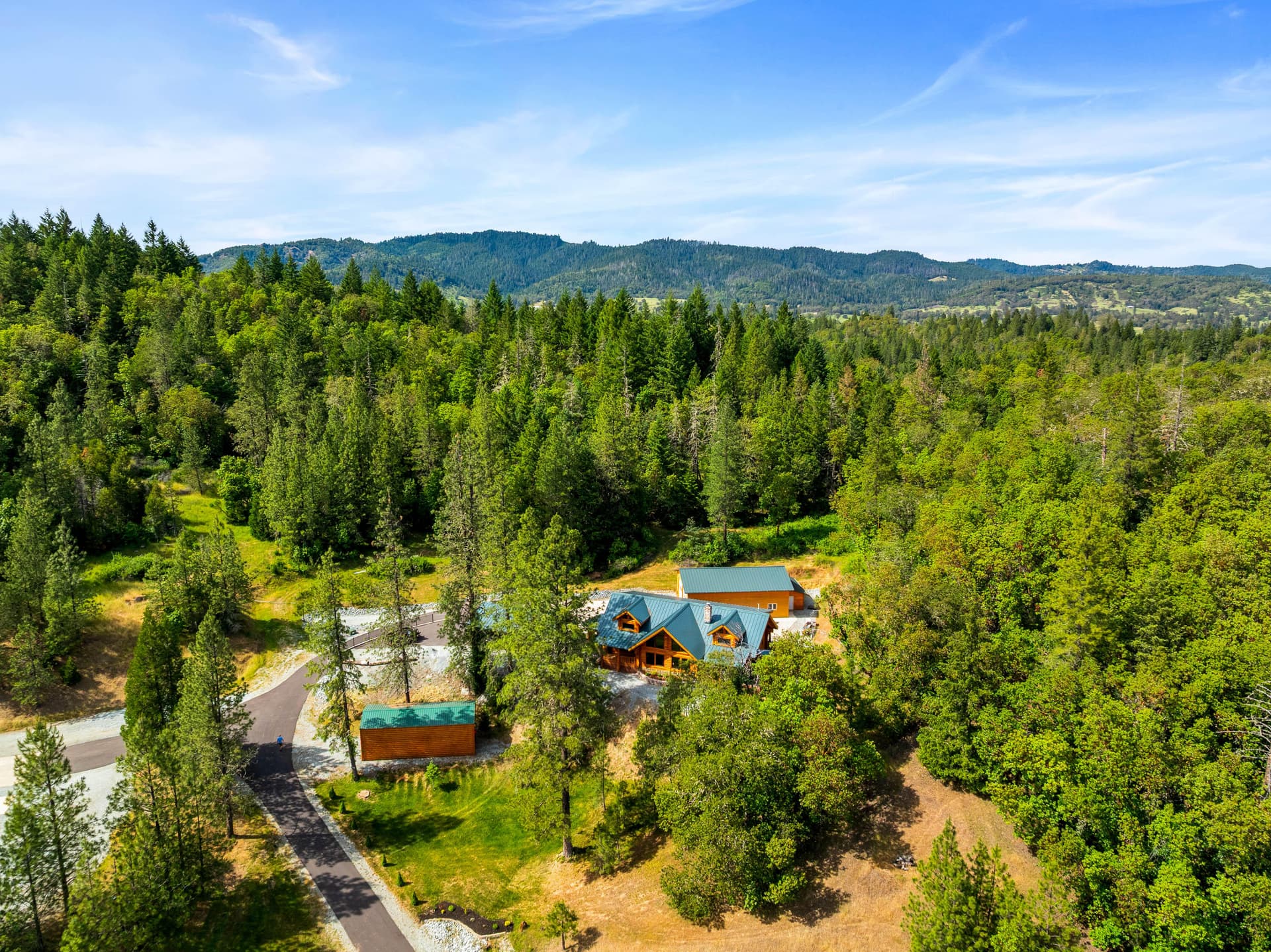 01-DRONE (1 of 7). Photo 2 of 51, 225 SE Eagle Ridge Drive, Canyonville, OR 97417