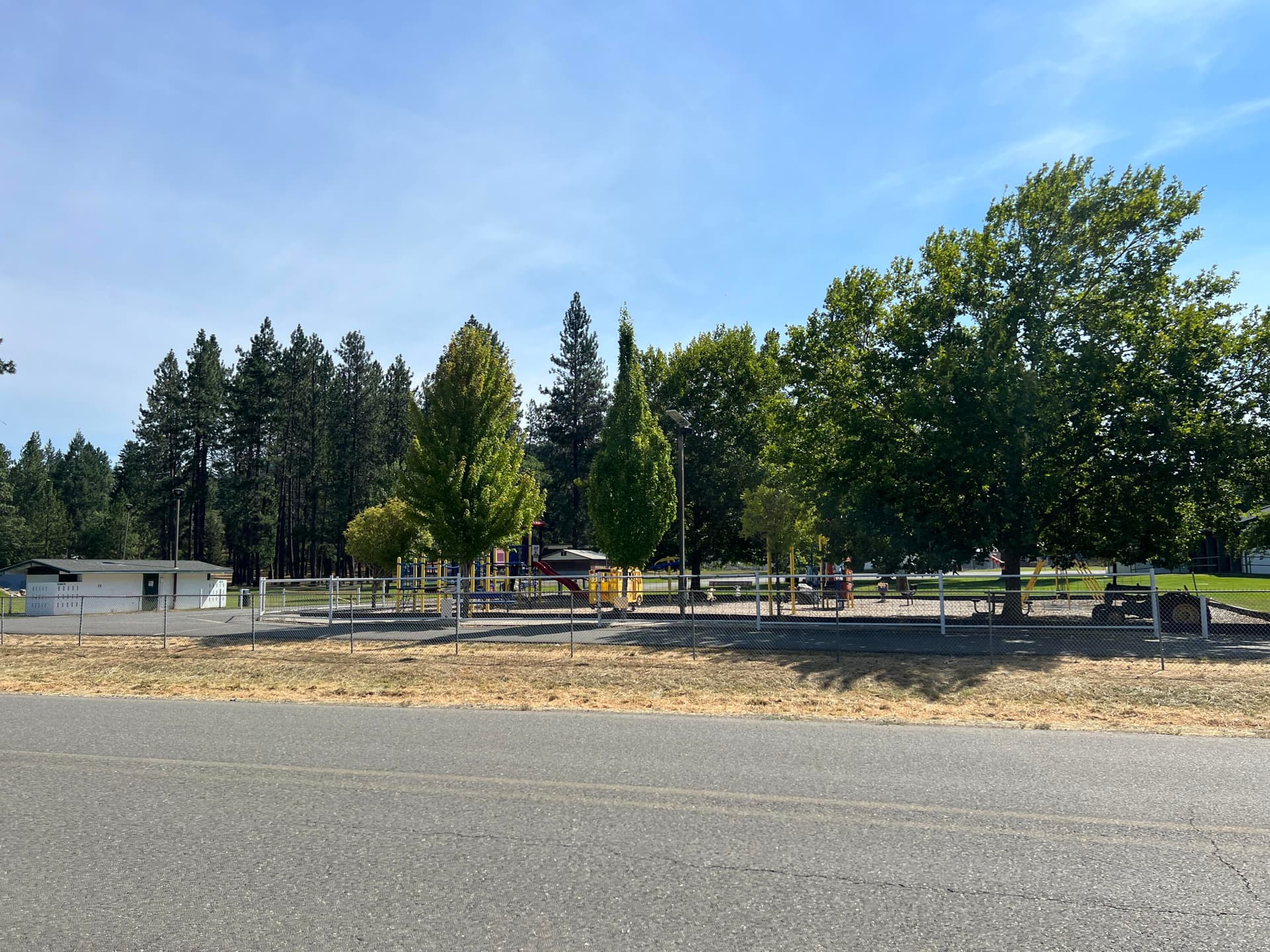 IMG_1035. Photo 4 of 5, 308 S Junction Avenue, Cave Junction, OR 97523