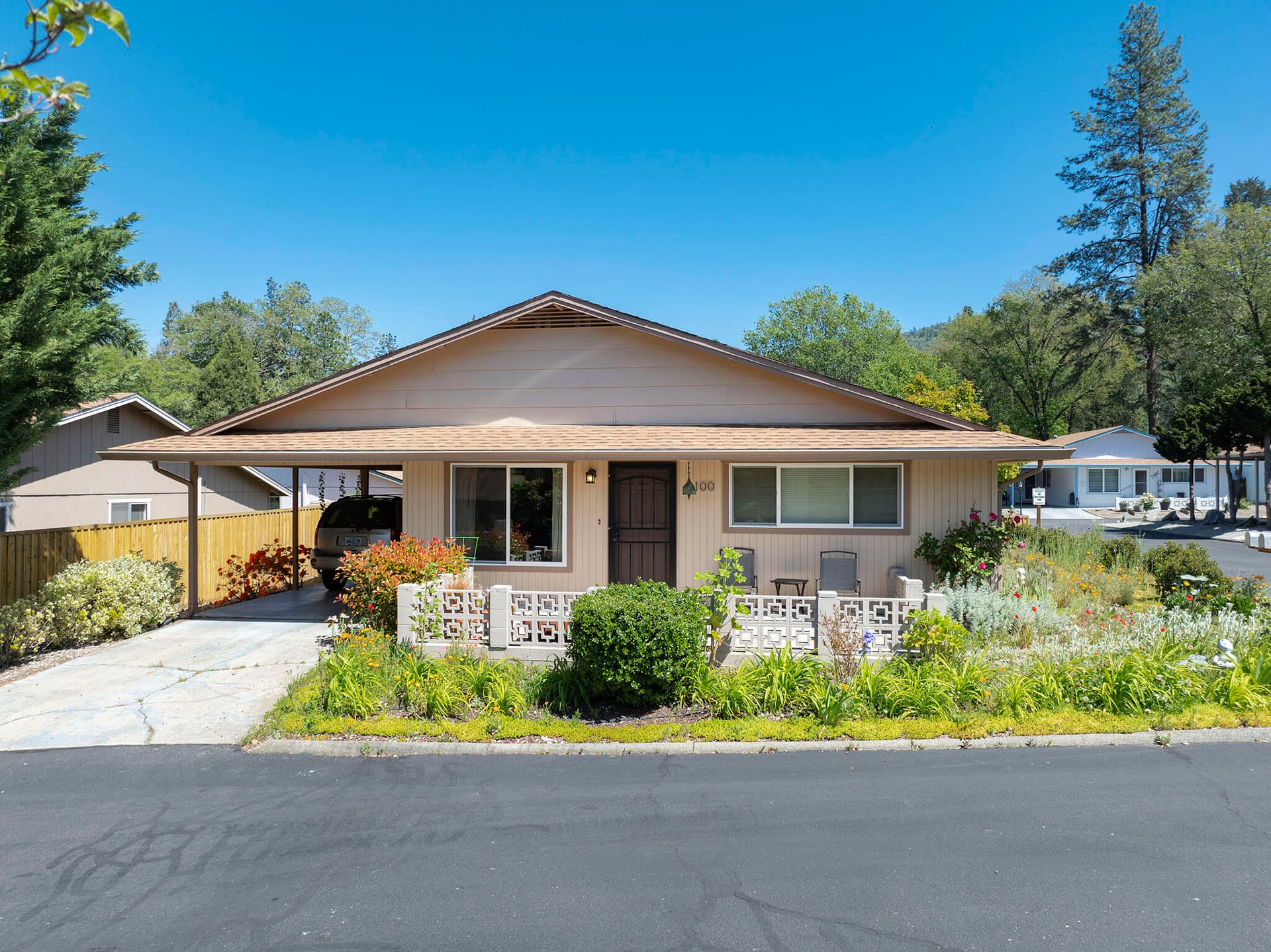 5. Photo 5 of 35, 100 Brookside Court, Rogue River, OR 97537