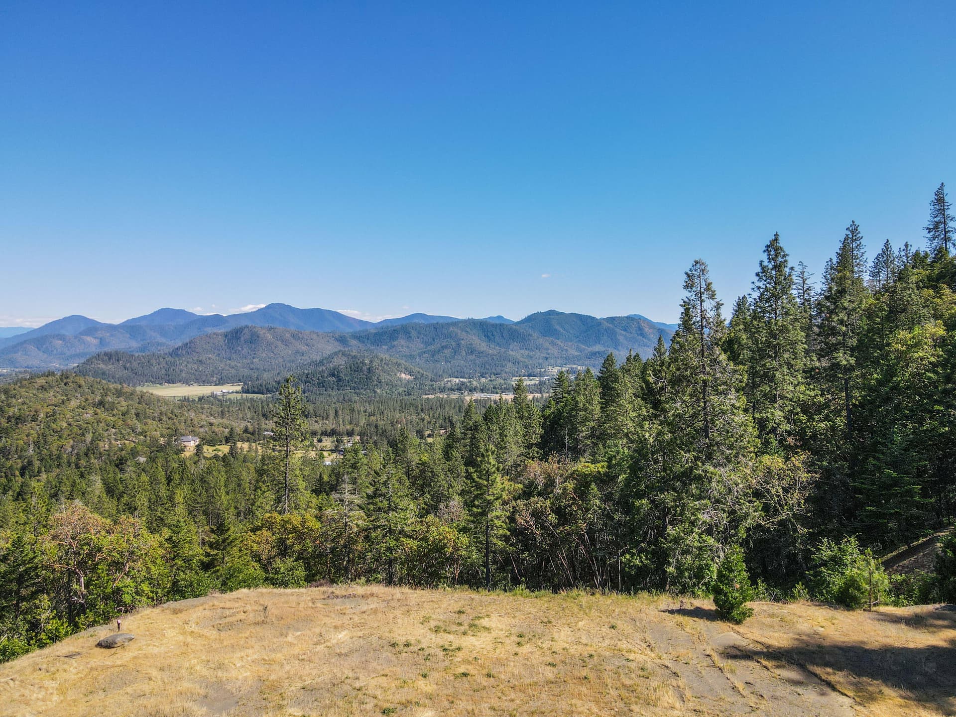 2. Photo 2 of 32, 567 Woody Acres Drive, Williams, OR 97544
