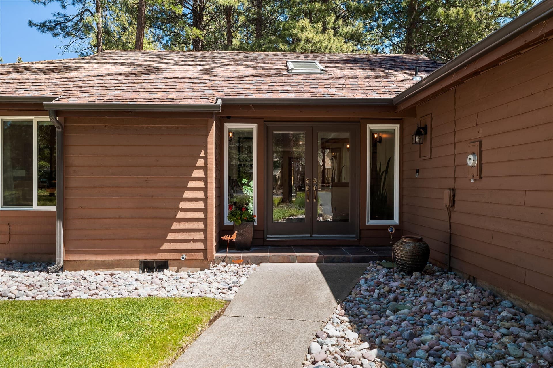 Entry. Photo 2 of 60, 69986 W Meadow Parkway, Sisters, OR 97759