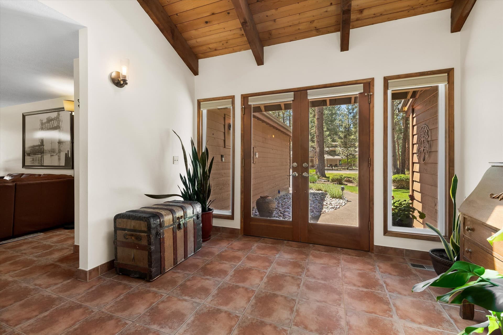 Foyer. Photo 5 of 60, 69986 W Meadow Parkway, Sisters, OR 97759