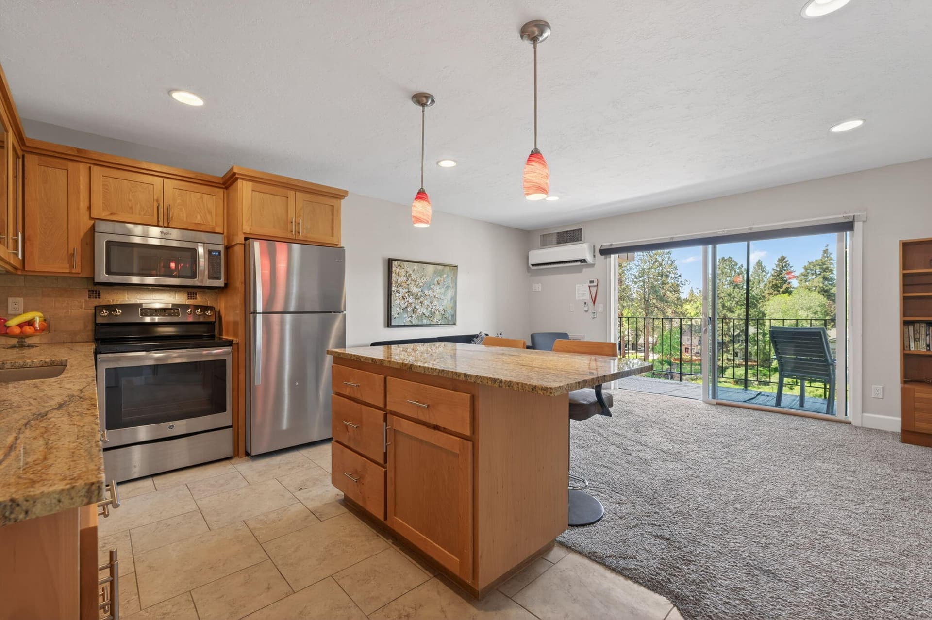 1565-NW-Wall-St-331-332-116. Photo 5 of 37, 1565 NW Wall Street Unit 331-332, Bend, OR 97703