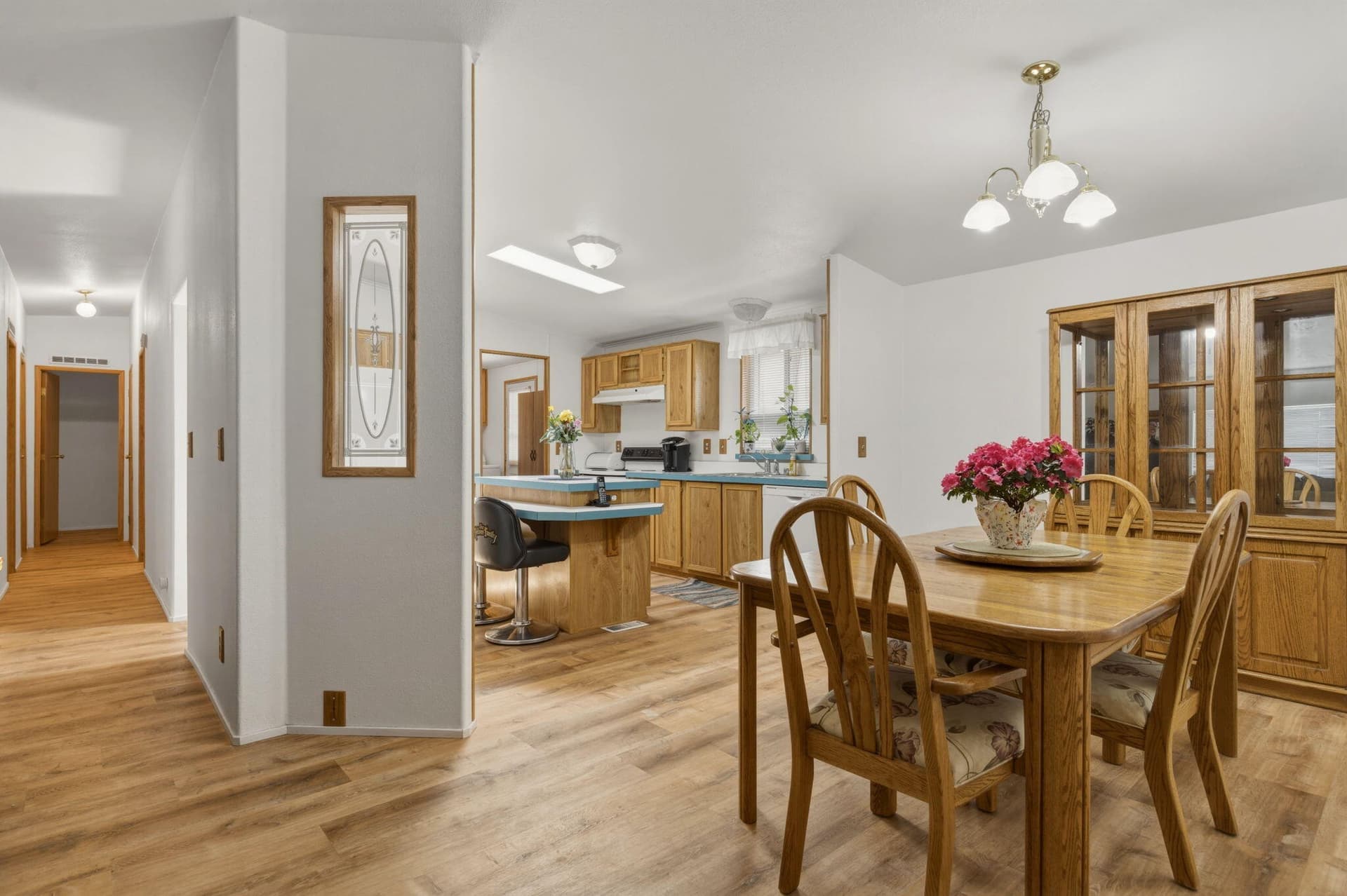 Dining Area. Photo 5 of 20, 3653 S Pacific Highway Unit 18, Medford, OR 97501