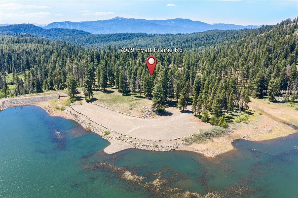 39-DJI_20260519125644_0048_D - MARKER. Photo 2 of 43, 7979 Hyatt Prairie Road Unit 42, Ashland, OR 97520