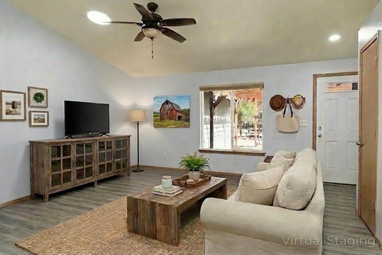 Living Room. Photo 2 of 22, 14866 Bluegrass Loop, Sisters, OR 97759