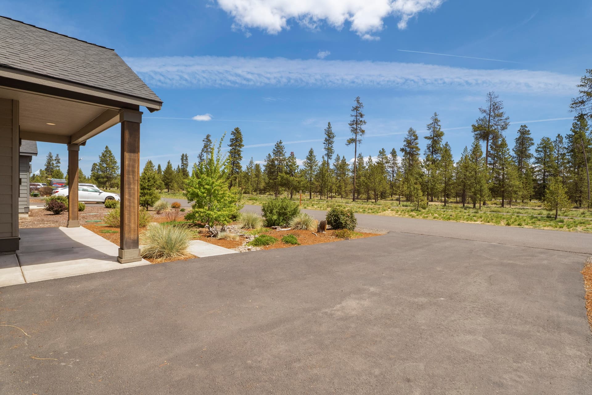 Covered Front Seating Area. Photo 4 of 53, 51925 Campfire Drive, La Pine, OR 97739