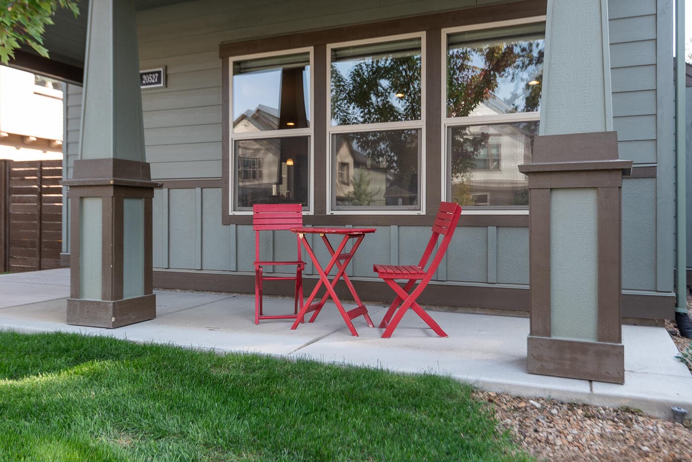covered porch. Photo 2 of 31, 20527 SE Stanford Place, Bend, OR 97702