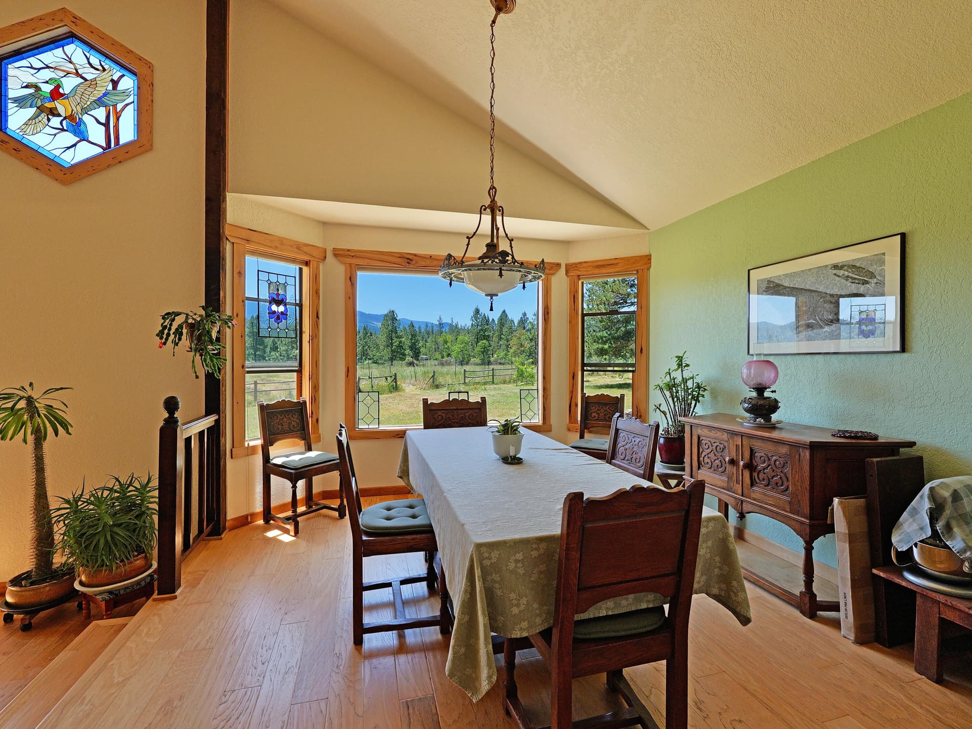 Dining Room with Mountain Views. Photo 4 of 84, 335 Sheraton Drive, Williams, OR 97544