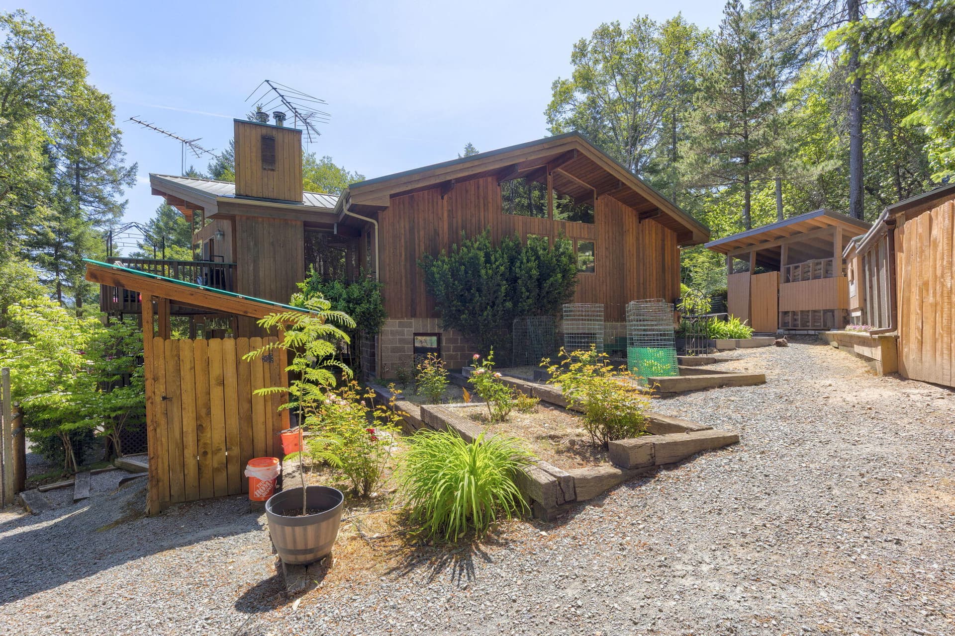 9-web-or-mls-856-greentree-loop. Photo 5 of 59, 856 Greentree Loop, Grants Pass, OR 97527