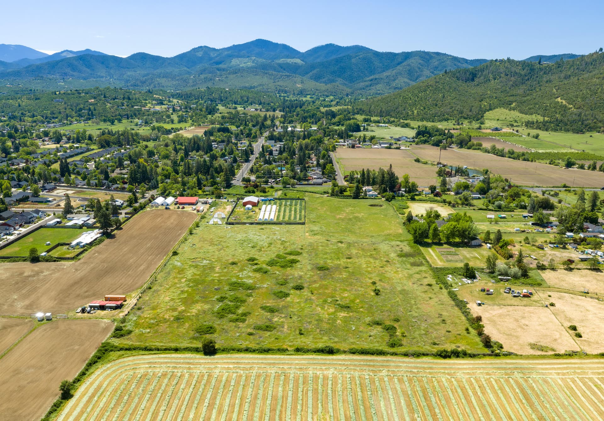 ApxSS00018. Photo 4 of 16, 0 S Stage Road, Medford, OR 97501