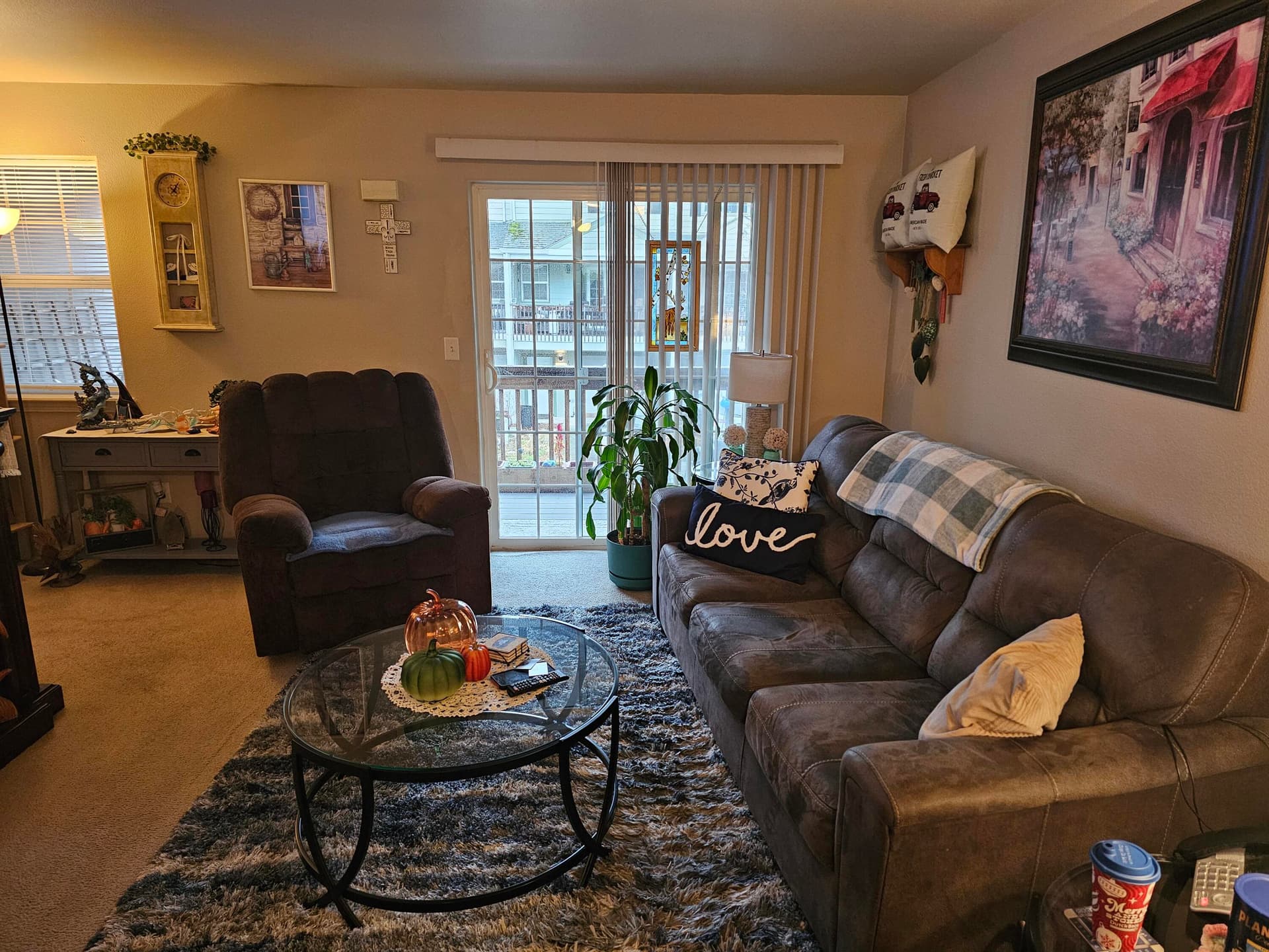 Living Room. Photo 3 of 9, 3409 Sonny Lane, White City, OR 97503