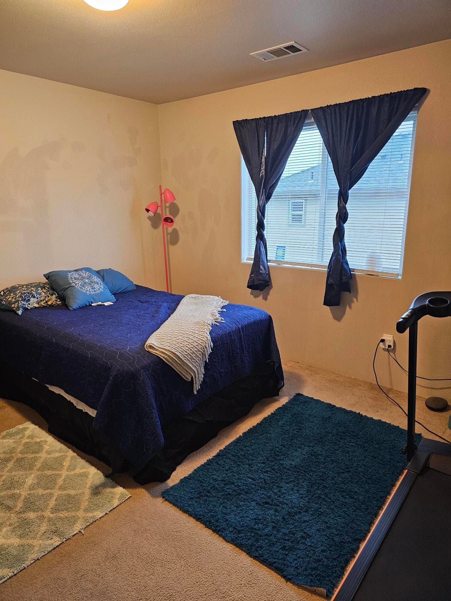 Guest Bedroom 1. Photo 5 of 9, 3409 Sonny Lane, White City, OR 97503