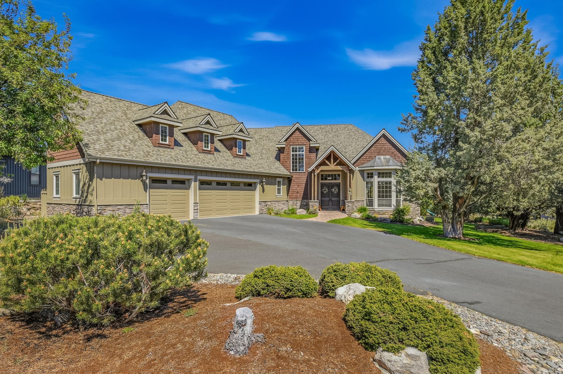 Merlin (22 of 99). Photo 3 of 98, 9009 Merlin Drive, Redmond, OR 97756
