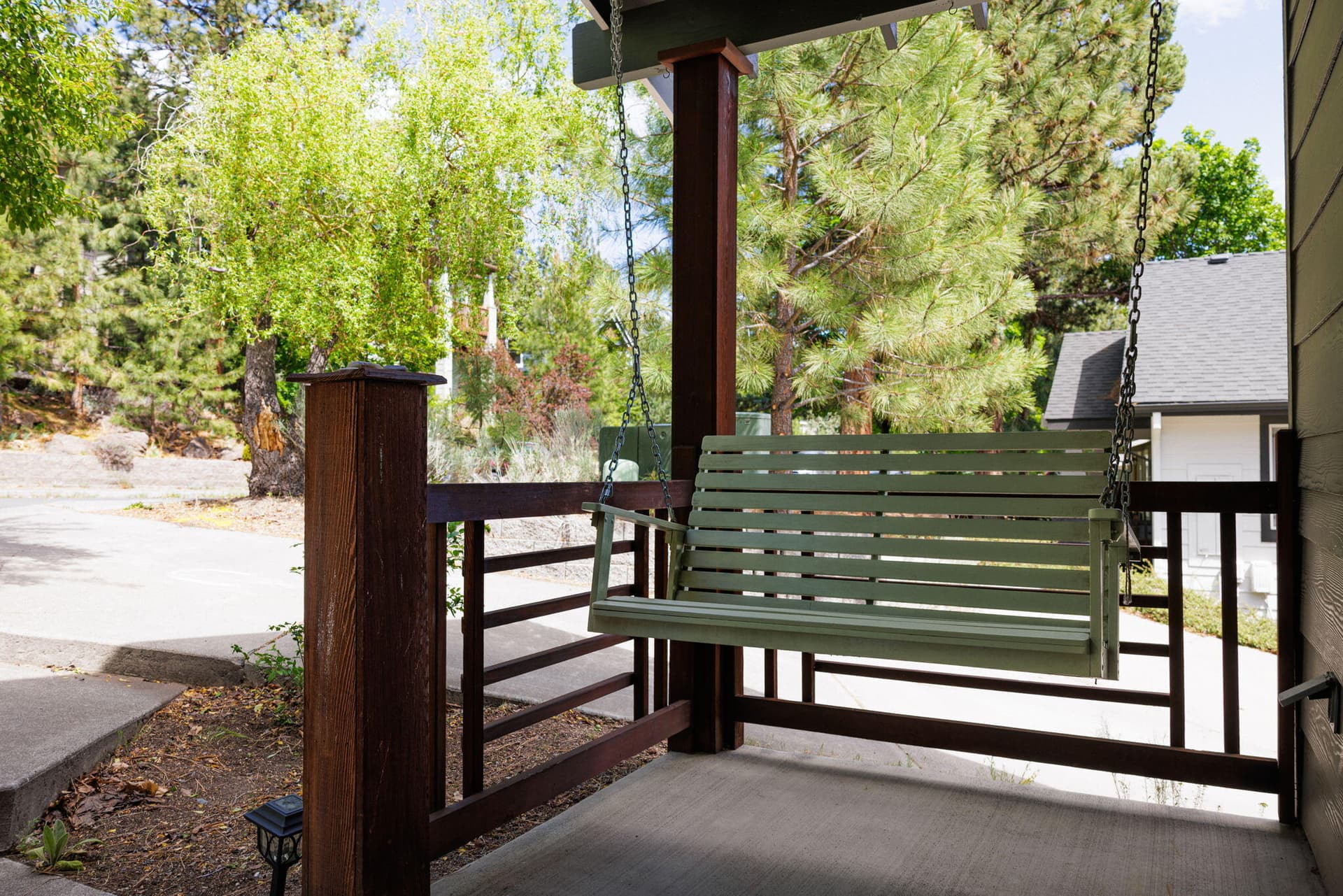 2533 NW Monterey Pines Dr (4 of 28). Photo 3 of 18, 2533 NW Monterey Pines Drive, Bend, OR 97703