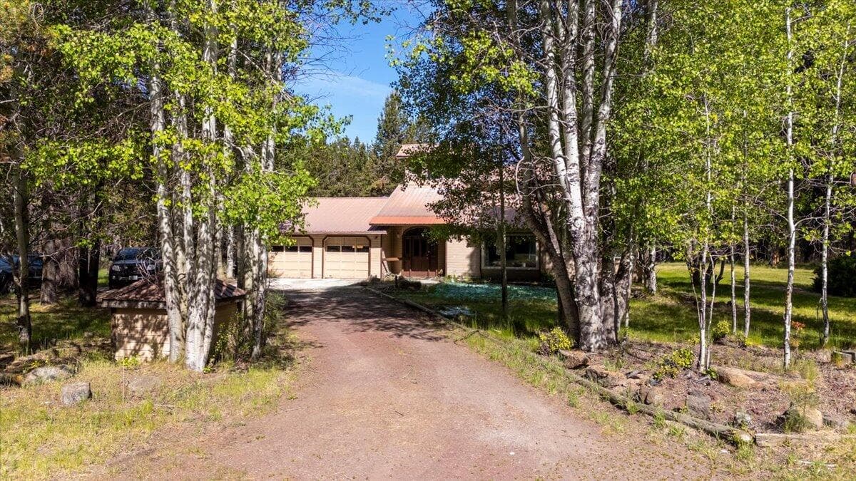 02-54715 Silver Fox Dr, Bend-2. Photo 2 of 41, 54715 Silver Fox Drive, Bend, OR 97707