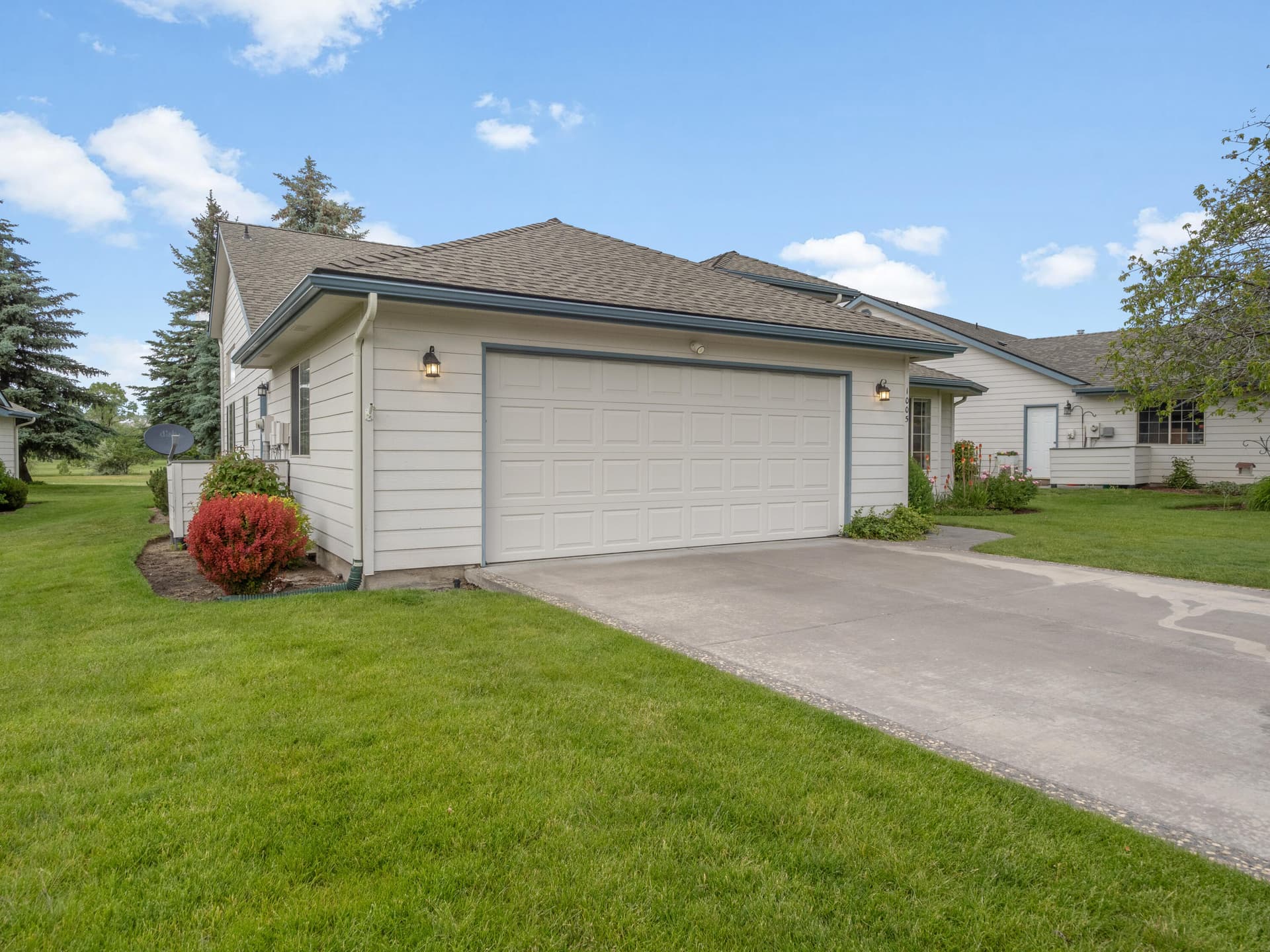 Bismark. Photo 2 of 25, 1005 Bismark Street, Klamath Falls, OR 97601